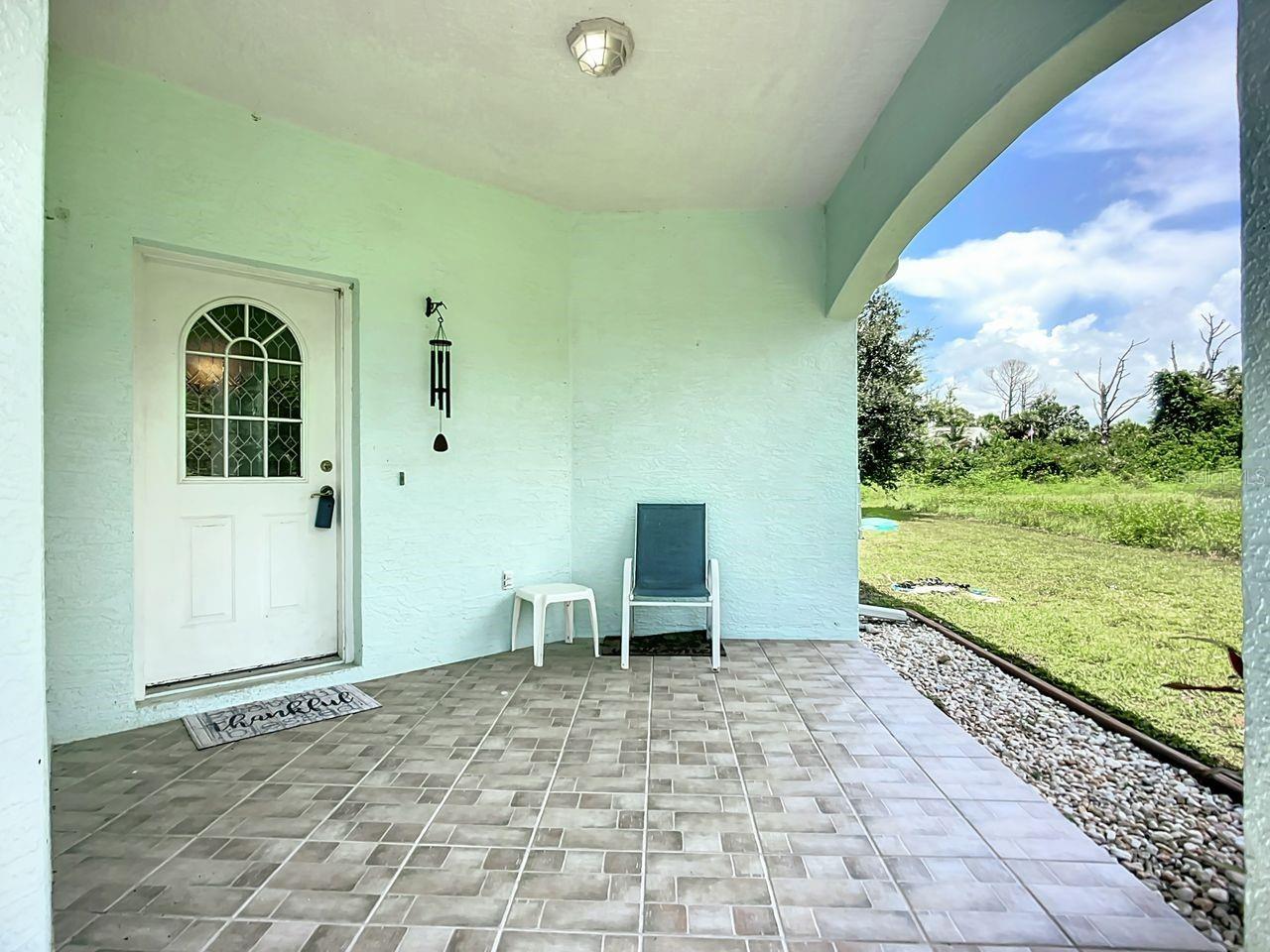 Image 7 of 41 For 394 Sunset Road N
