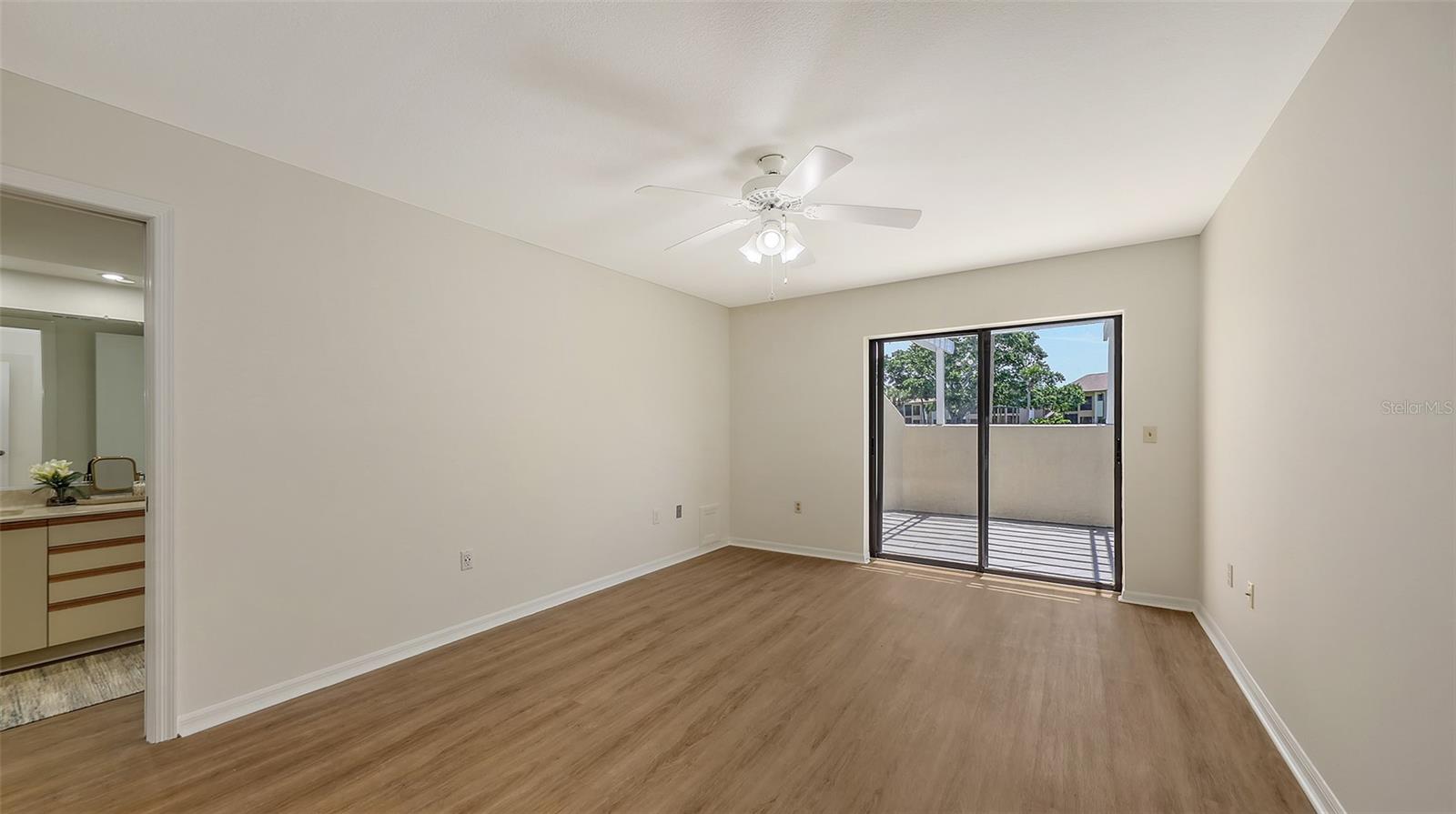 Image 16 of 39 For 5223 Heron Way 104