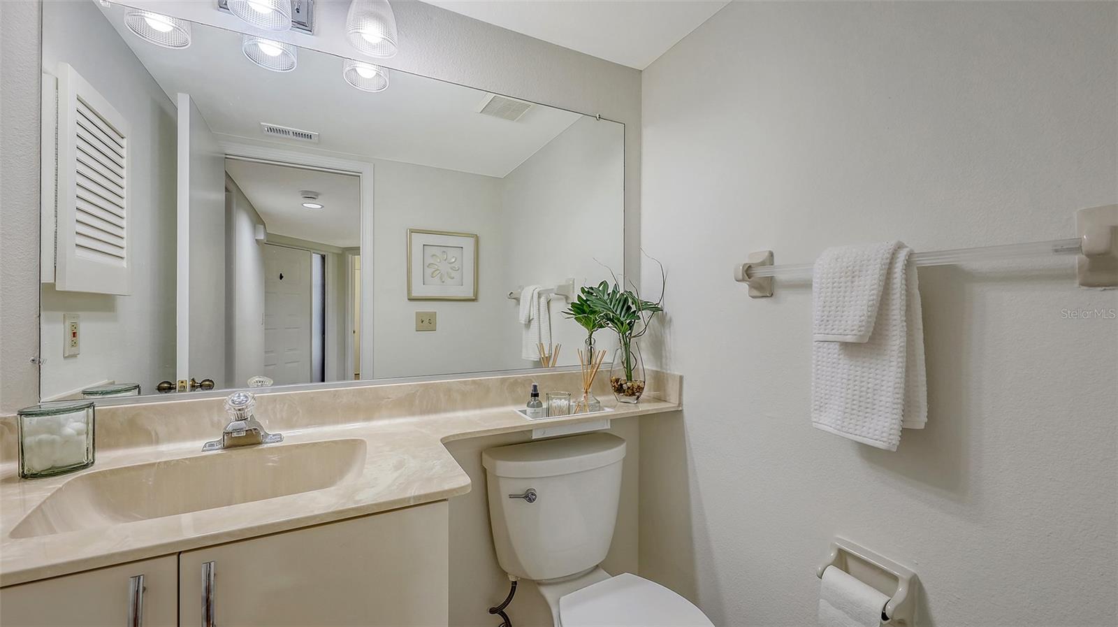 Image 21 of 39 For 5223 Heron Way 104