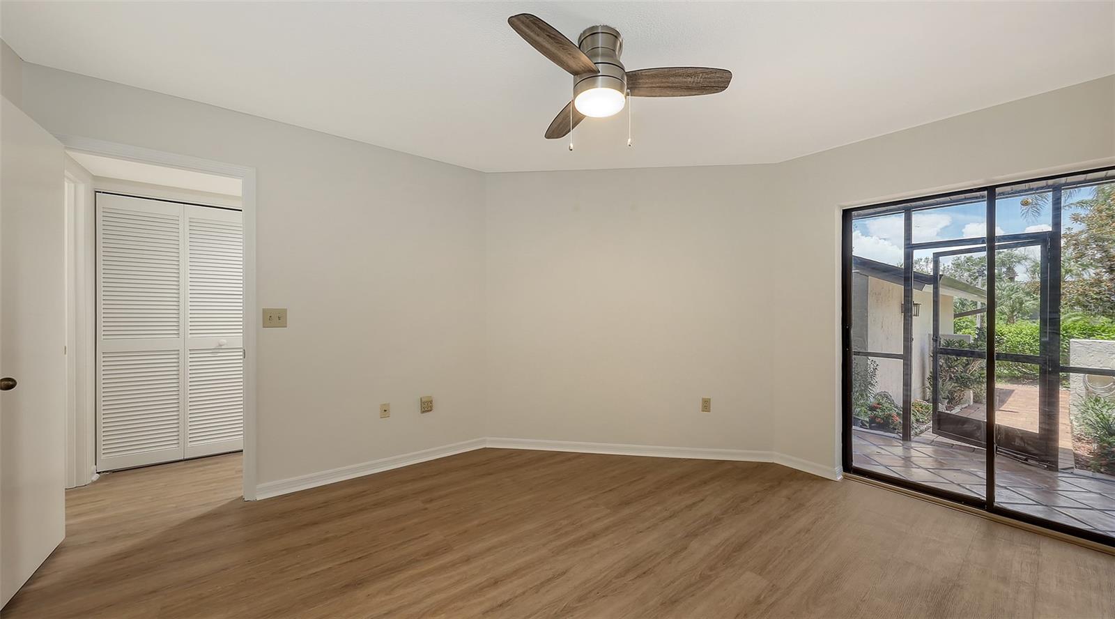 Image 25 of 39 For 5223 Heron Way 104