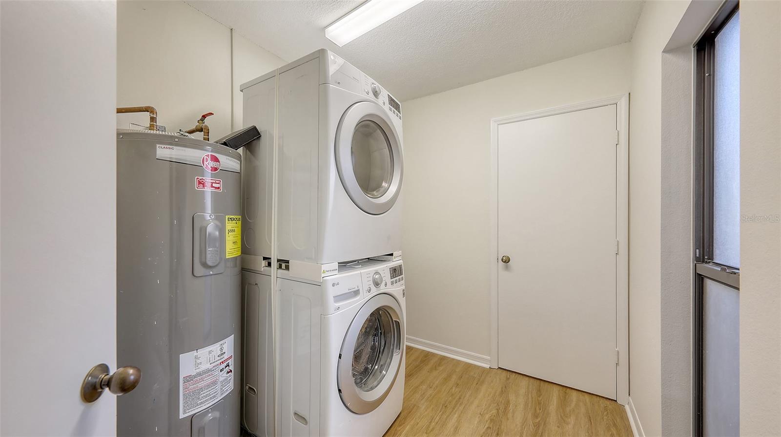 Image 27 of 39 For 5223 Heron Way 104