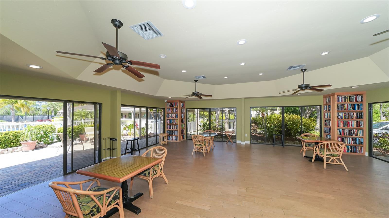 Image 34 of 39 For 5223 Heron Way 104