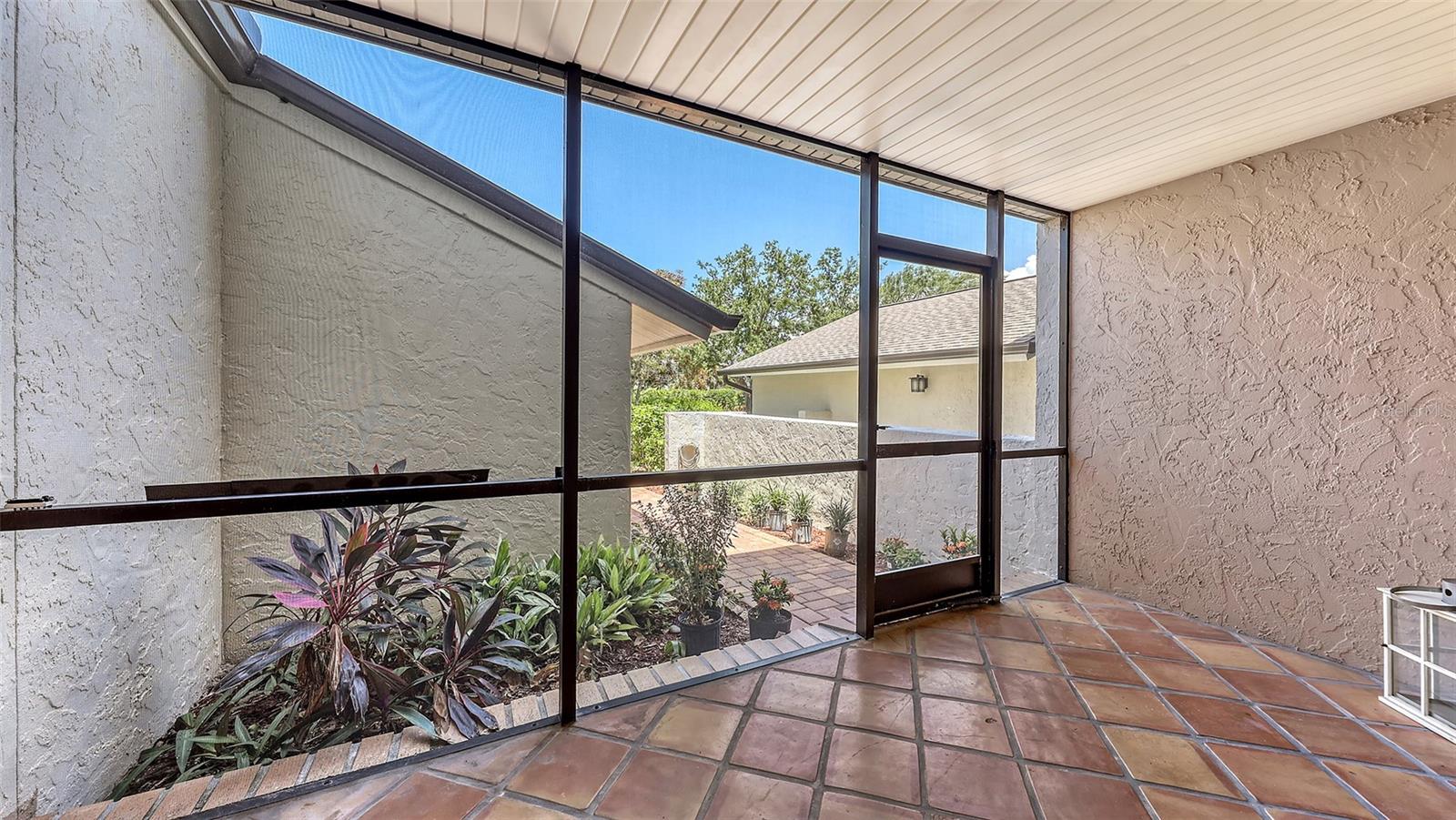 Image 5 of 39 For 5223 Heron Way 104