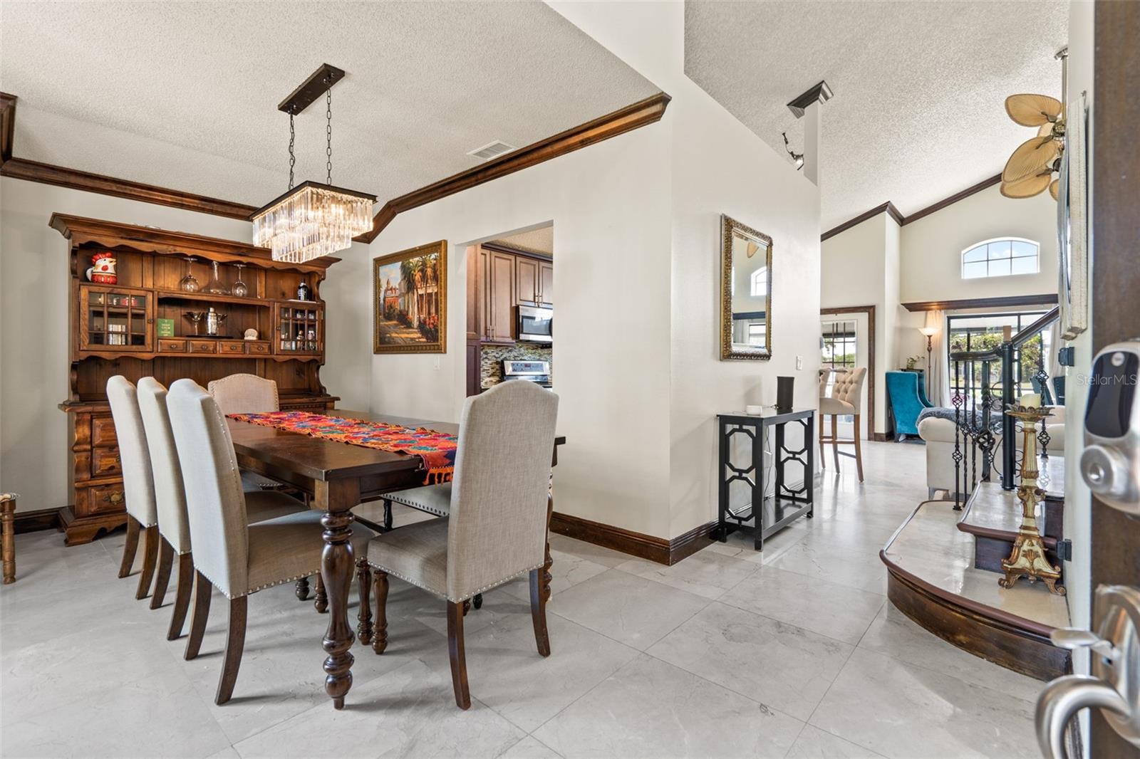 Image 14 of 85 For 1009 45th Street E