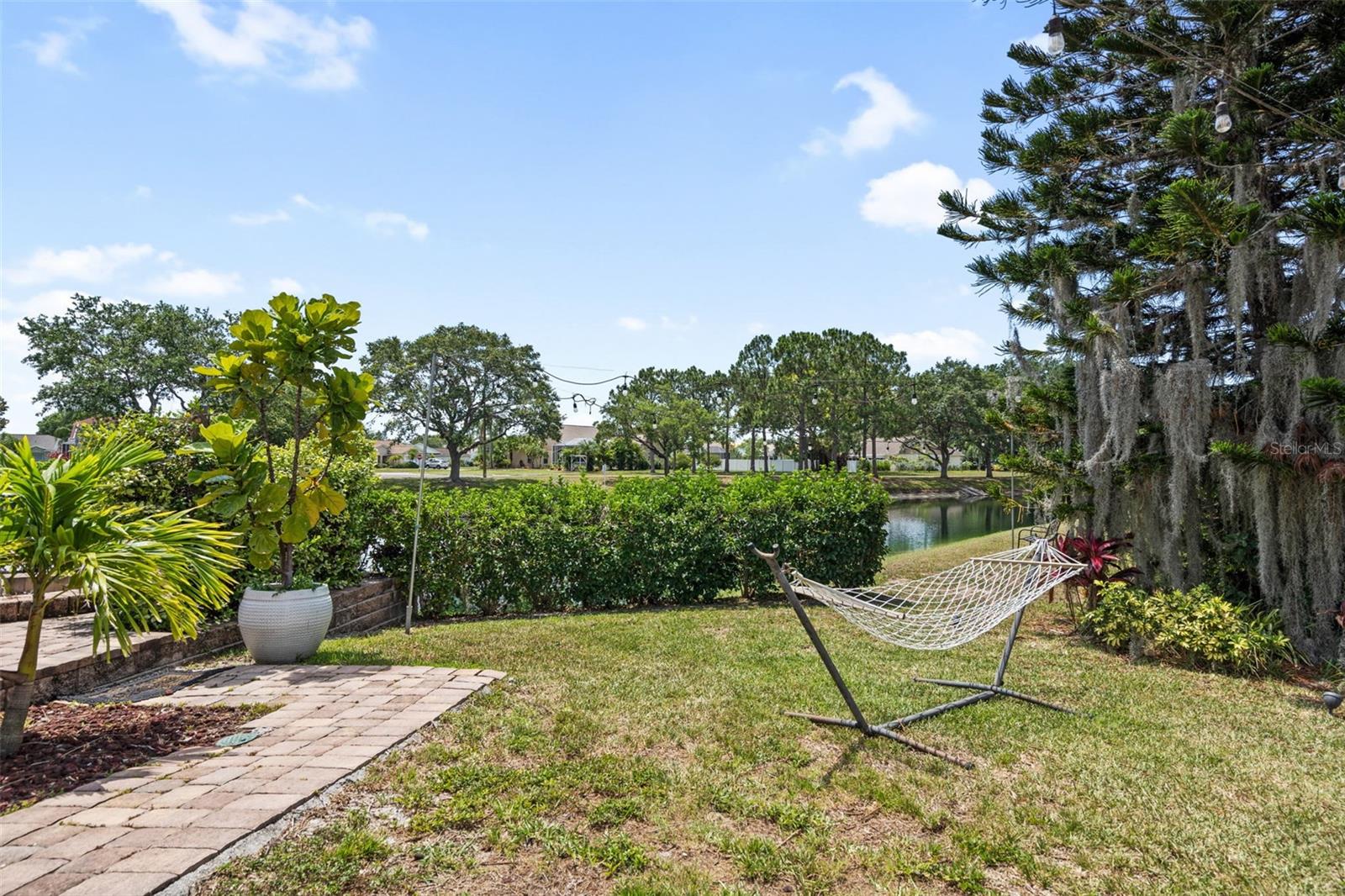 Image 70 of 85 For 1009 45th Street E