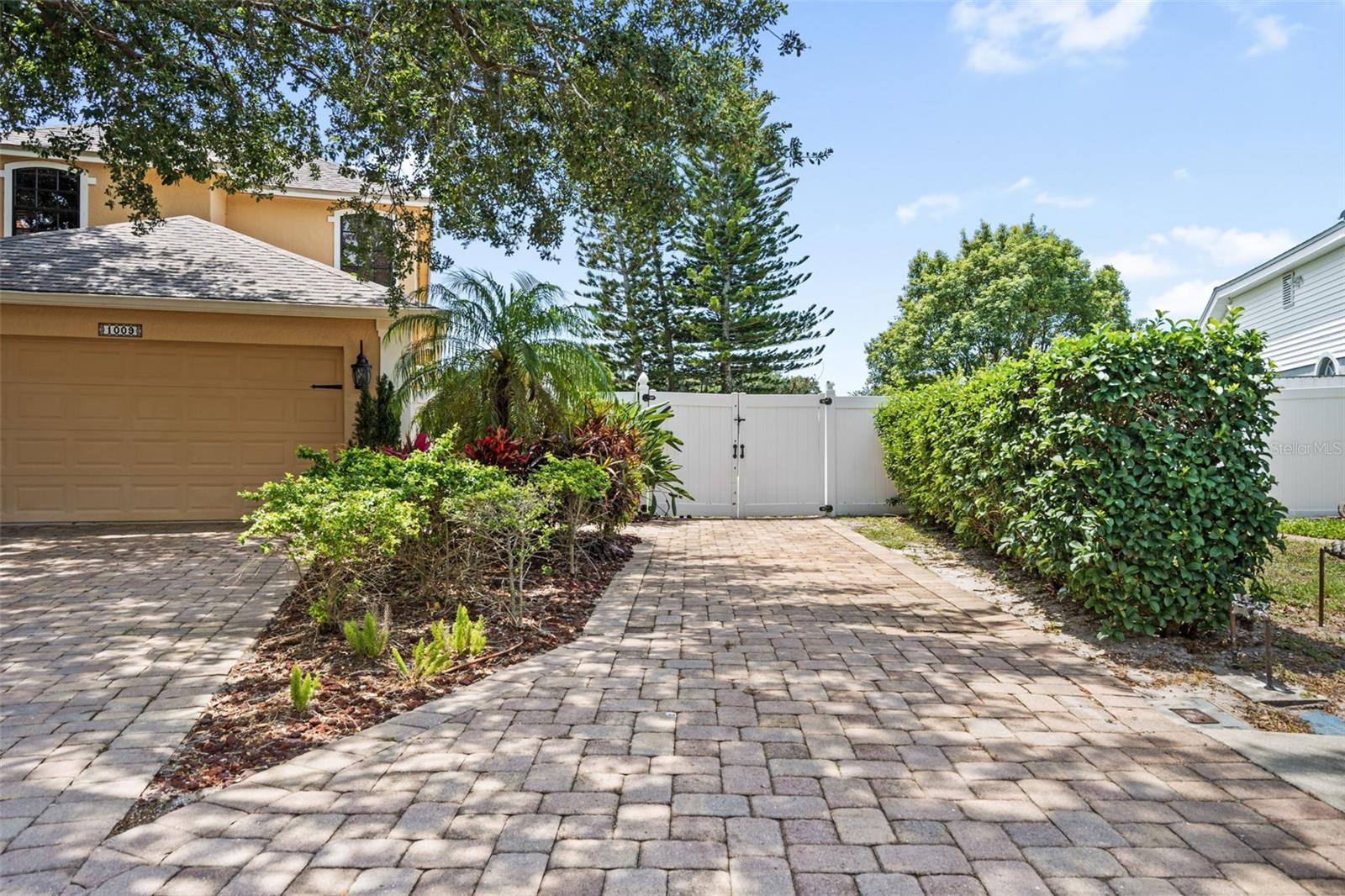 Image 9 of 85 For 1009 45th Street E
