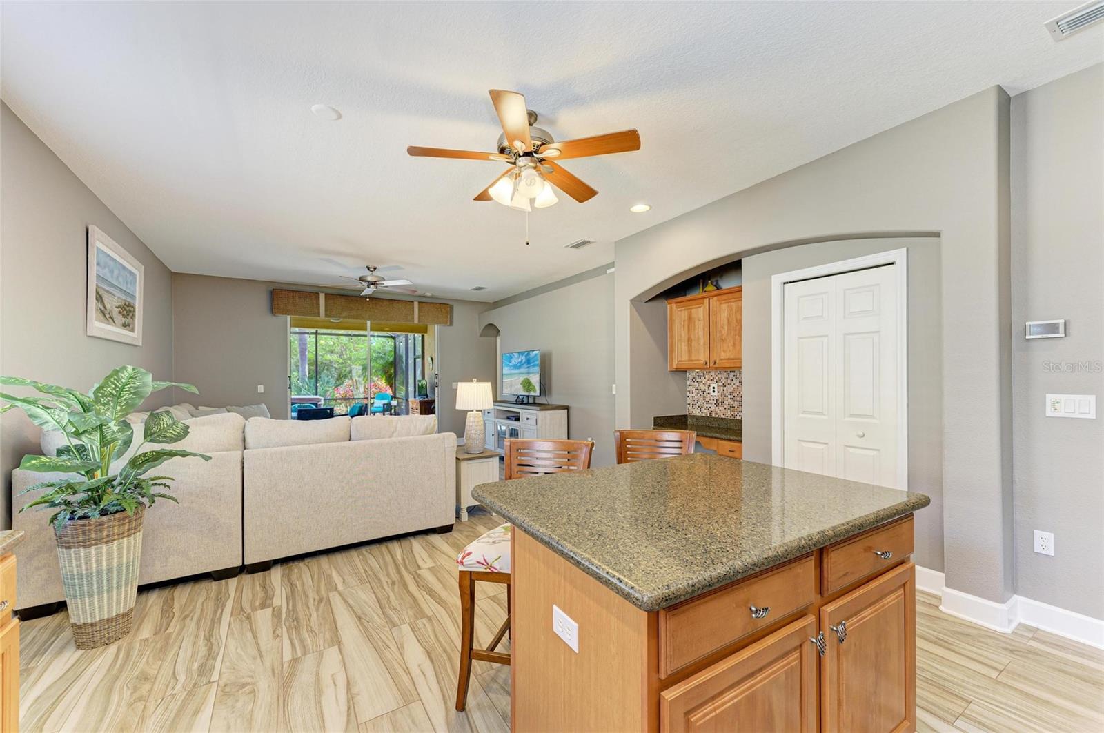 Image 15 of 73 For 135 River Enclave Court