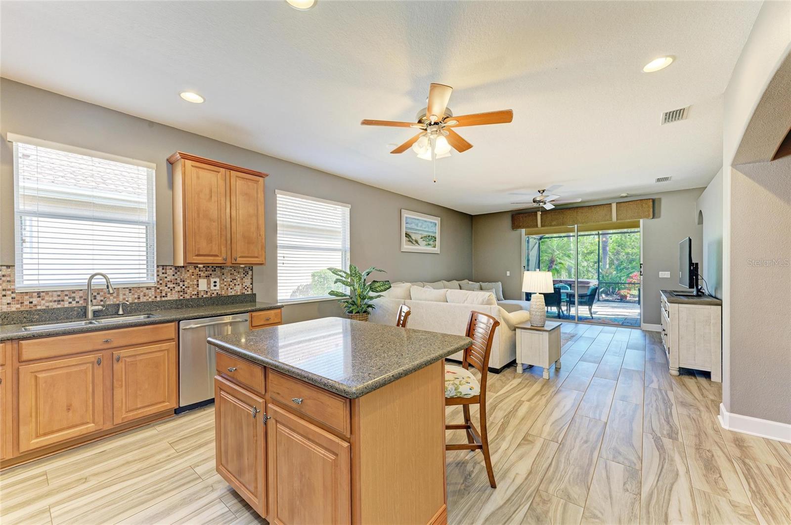 Image 19 of 73 For 135 River Enclave Court