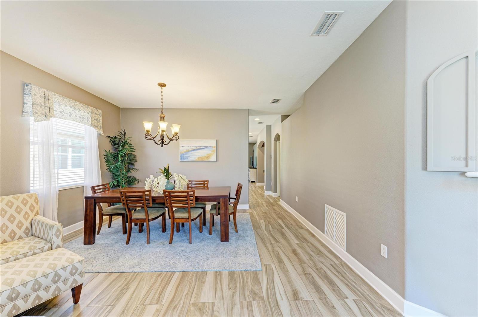 Image 23 of 73 For 135 River Enclave Court
