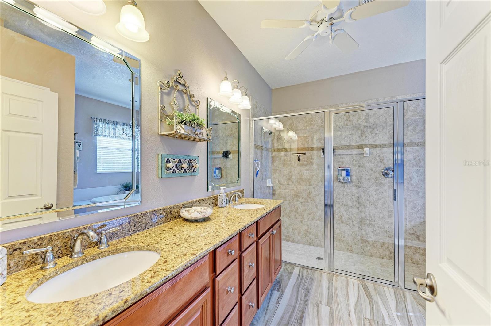 Image 33 of 73 For 135 River Enclave Court