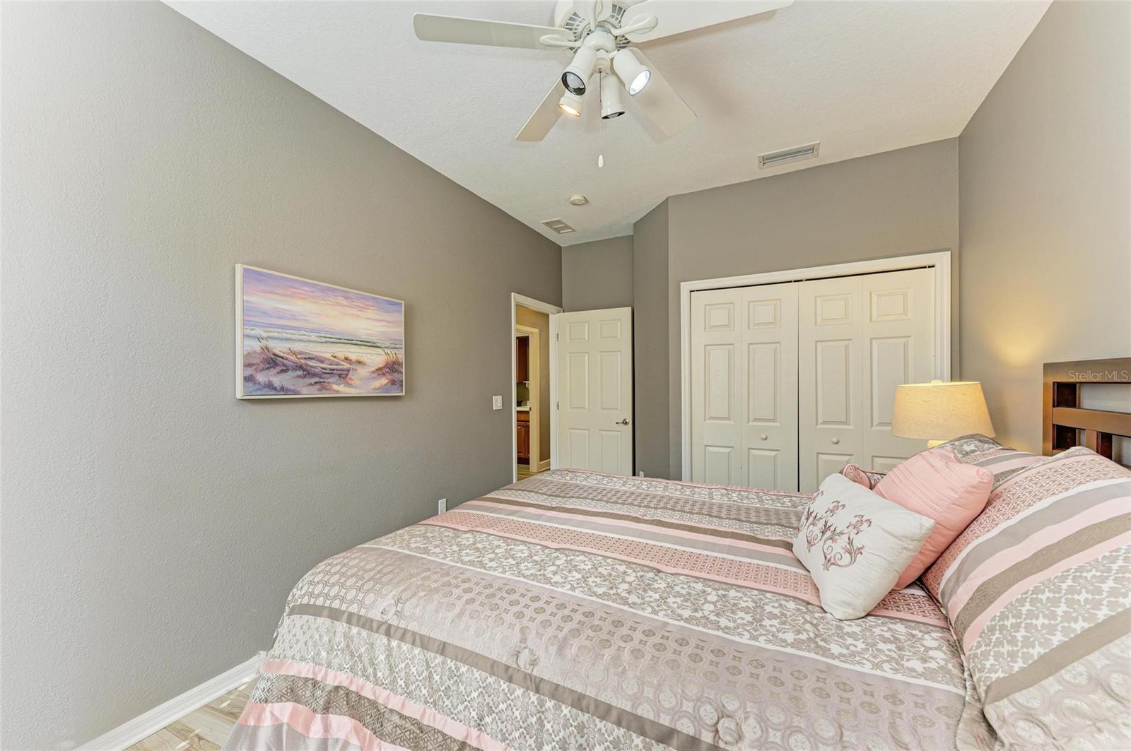 Image 39 of 73 For 135 River Enclave Court