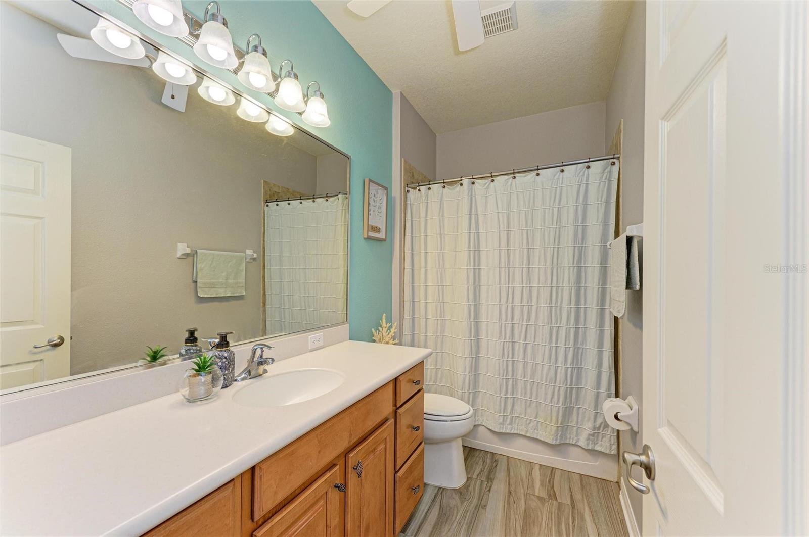 Image 40 of 73 For 135 River Enclave Court