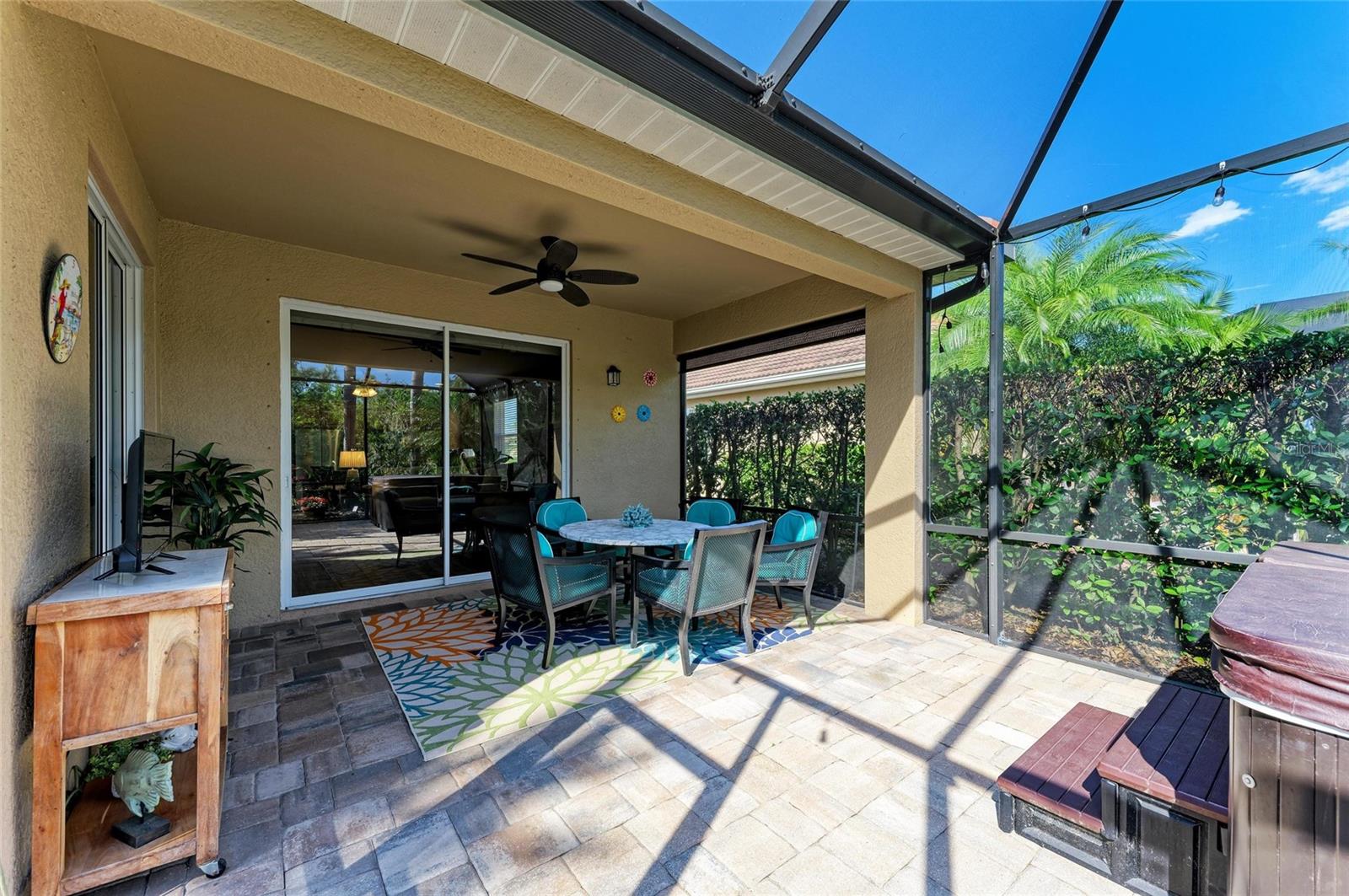 Image 44 of 73 For 135 River Enclave Court