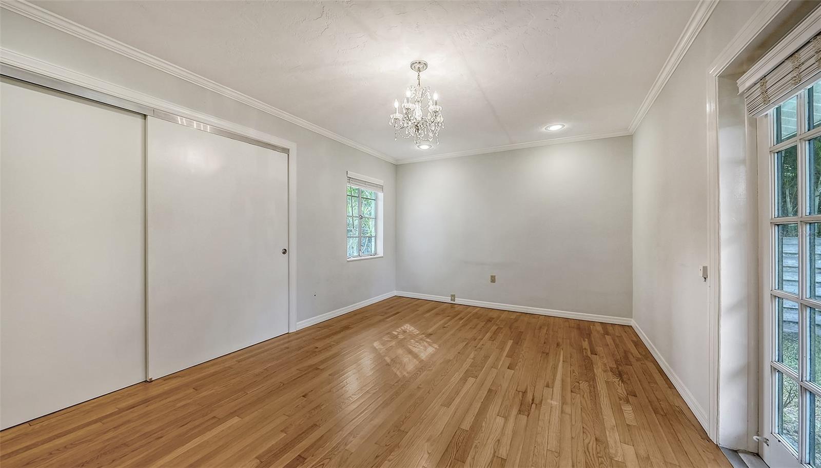 Image 14 of 27 For 1763 South Drive