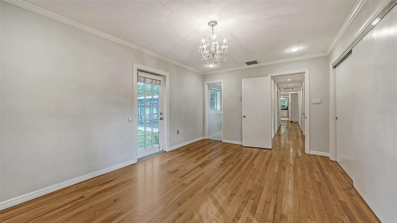 Image 15 of 27 For 1763 South Drive