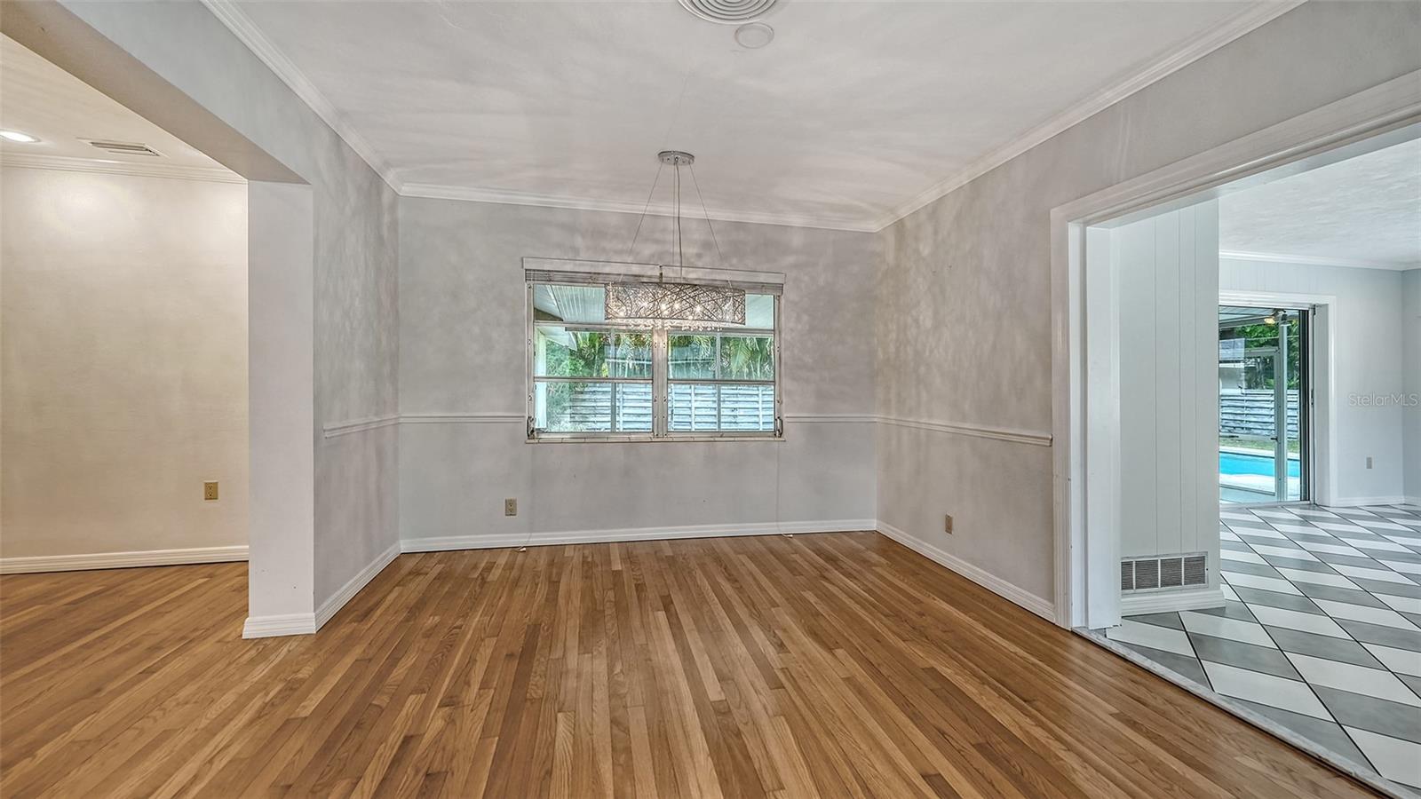 Image 9 of 27 For 1763 South Drive