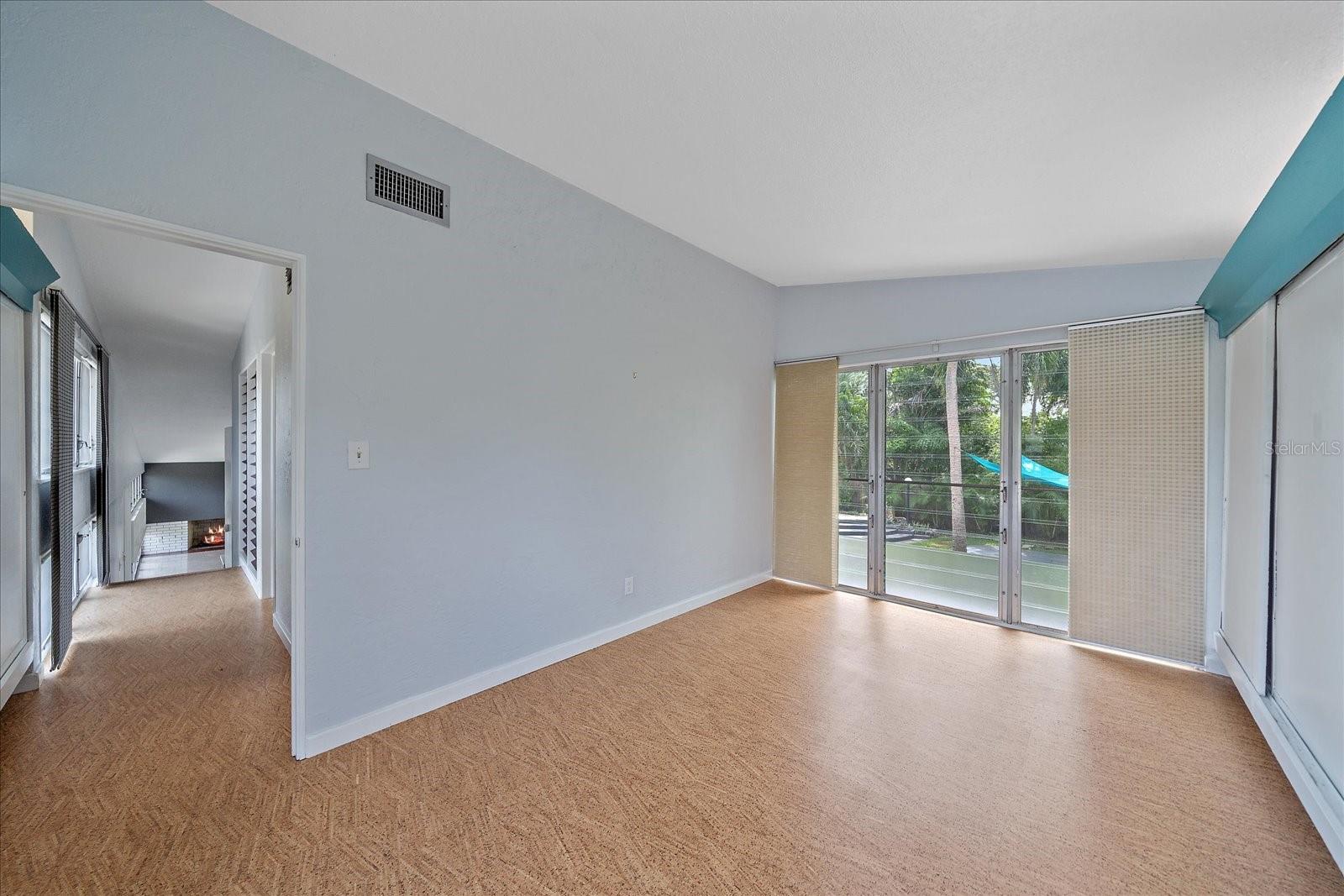 Image 17 of 73 For 4610 Cypress Way S