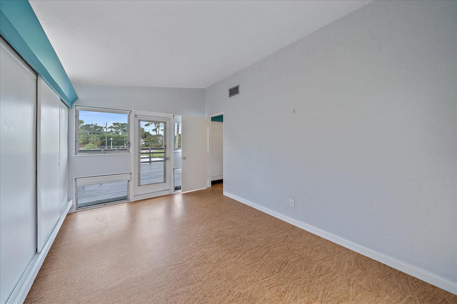 Image 18 of 73 For 4610 Cypress Way S
