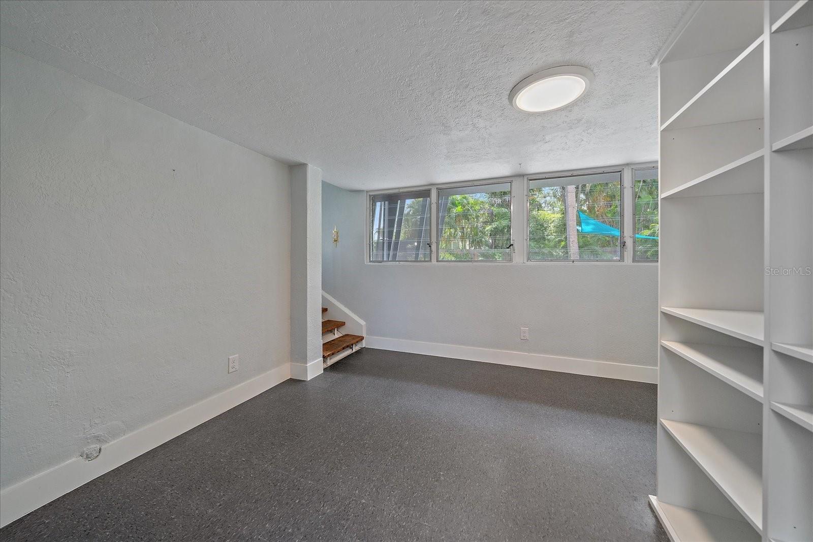 Image 27 of 73 For 4610 Cypress Way S