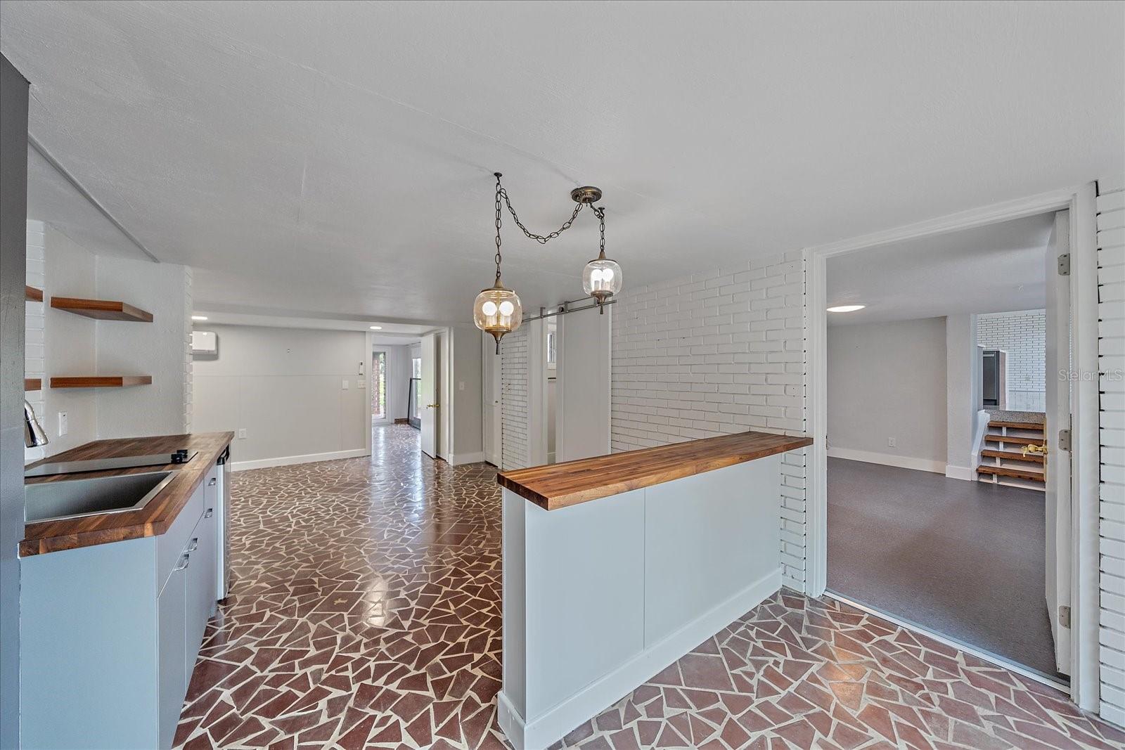 Image 29 of 73 For 4610 Cypress Way S