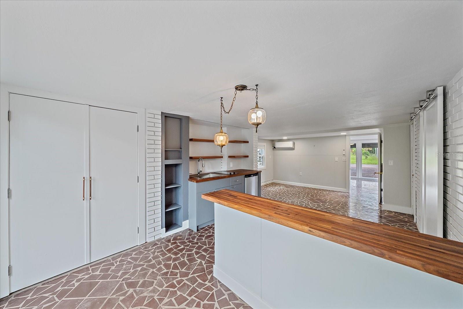 Image 30 of 73 For 4610 Cypress Way S