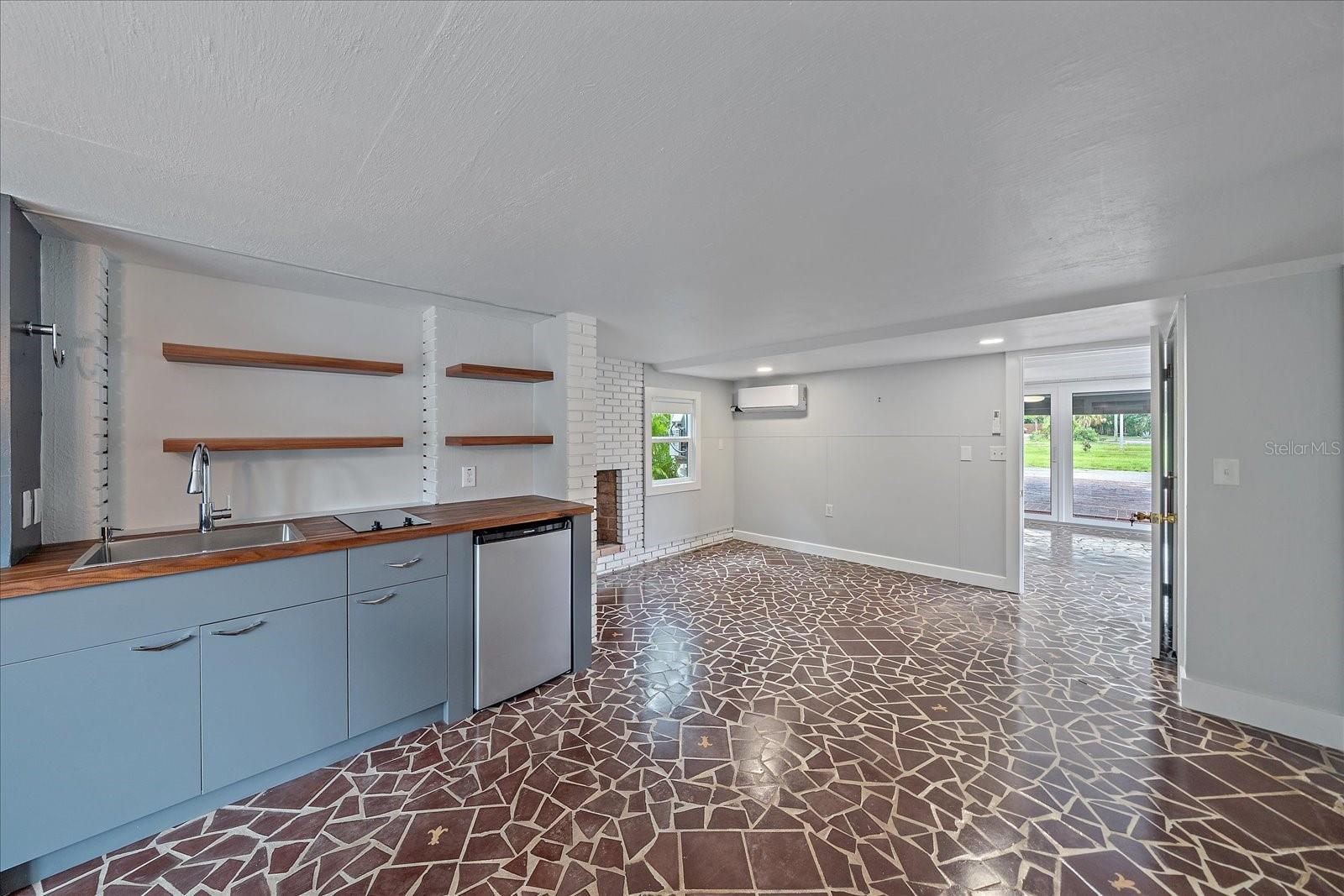 Image 34 of 73 For 4610 Cypress Way S