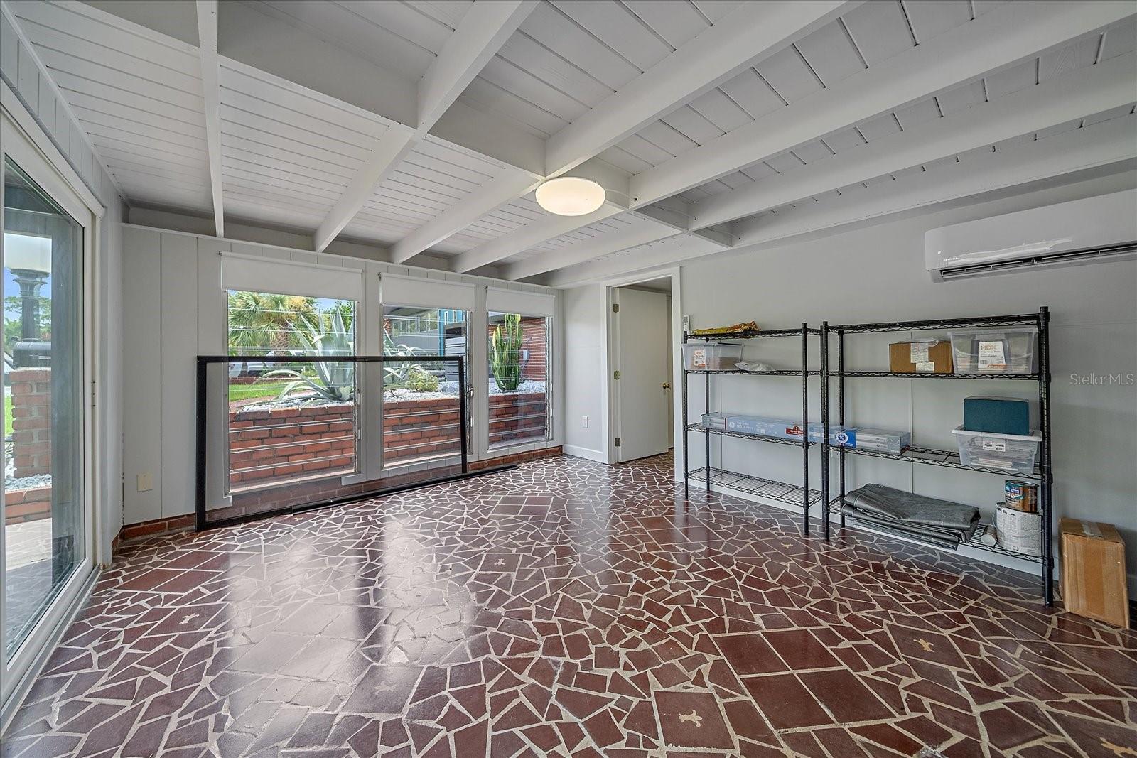 Image 43 of 73 For 4610 Cypress Way S