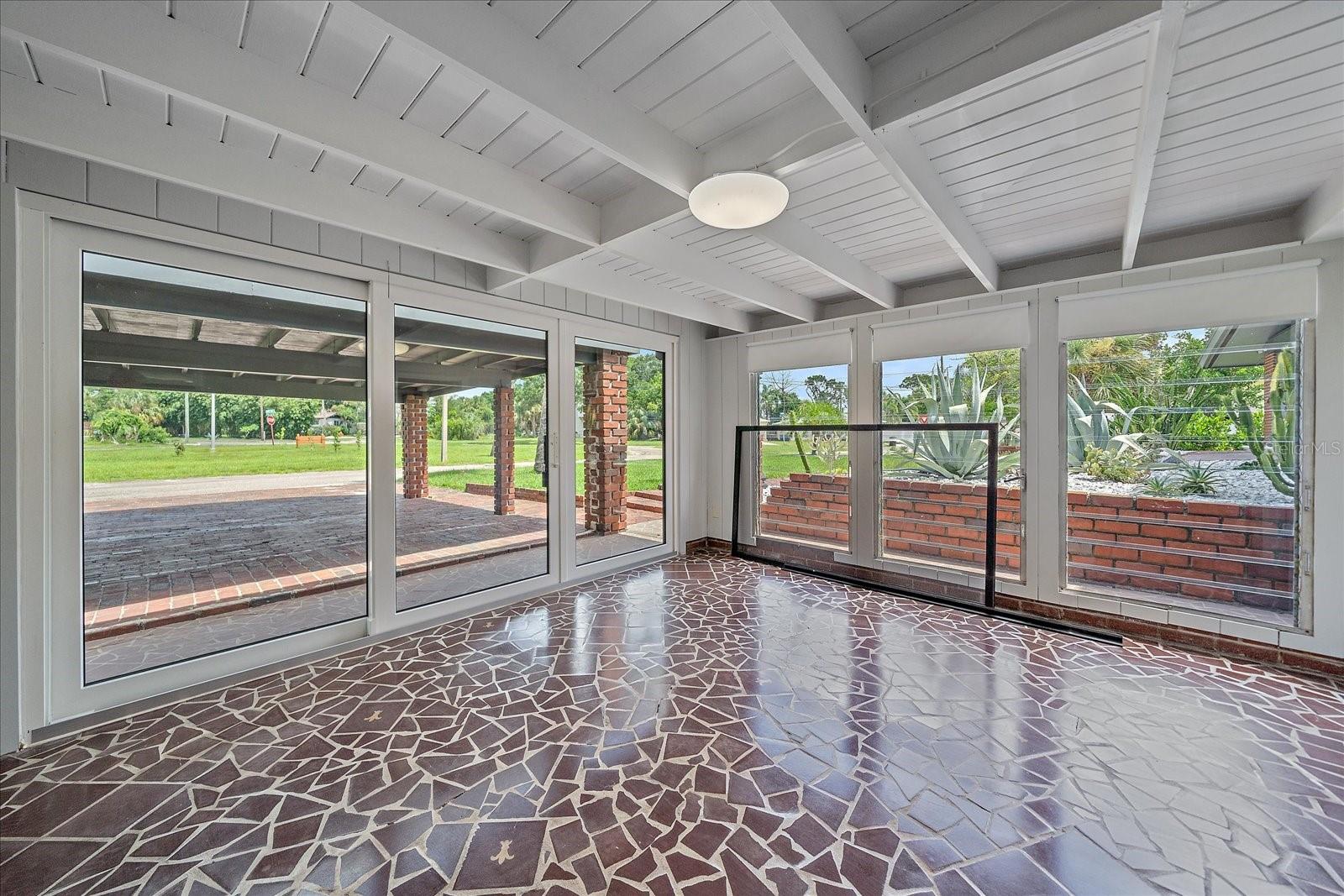 Image 44 of 73 For 4610 Cypress Way S