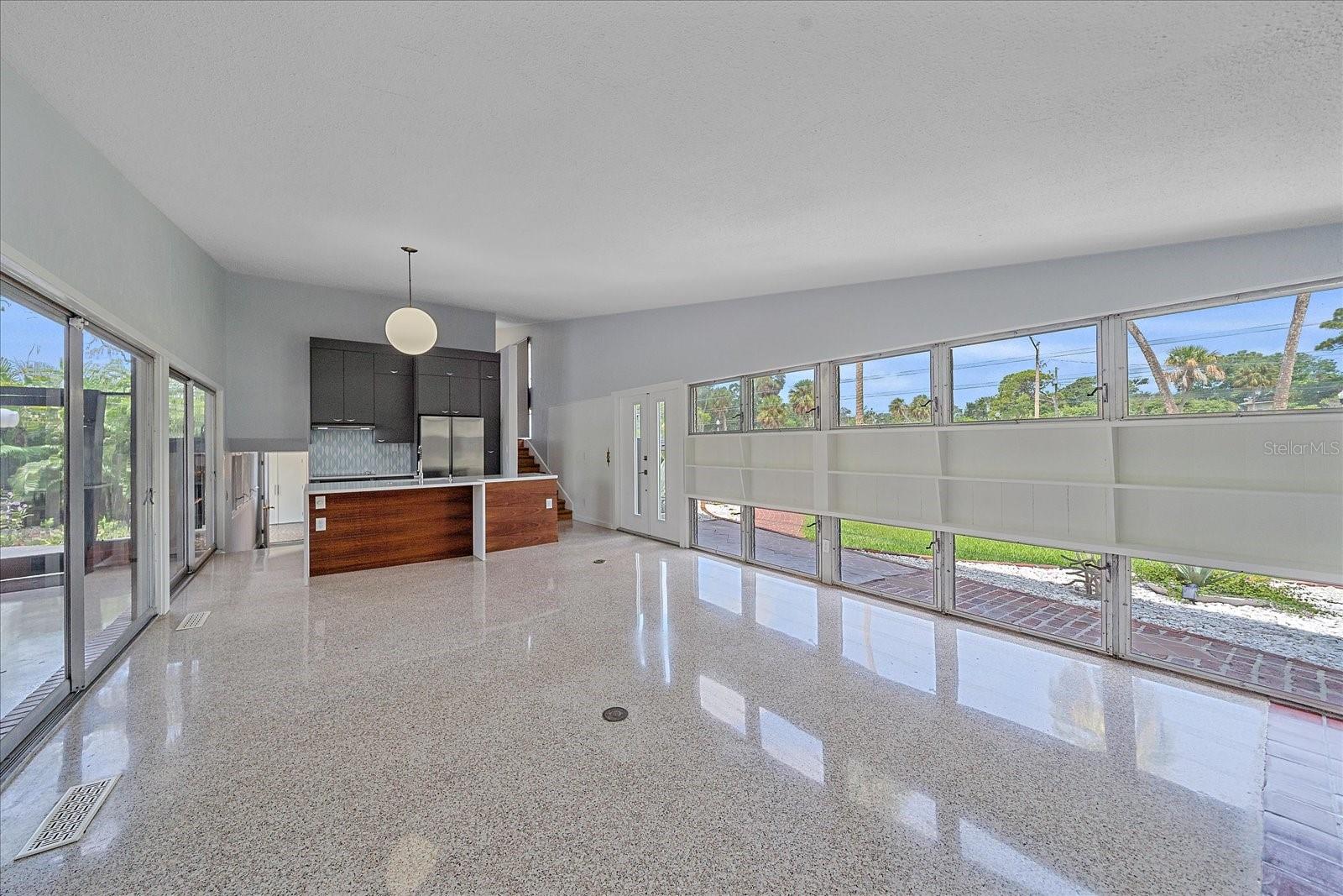 Image 9 of 73 For 4610 Cypress Way S