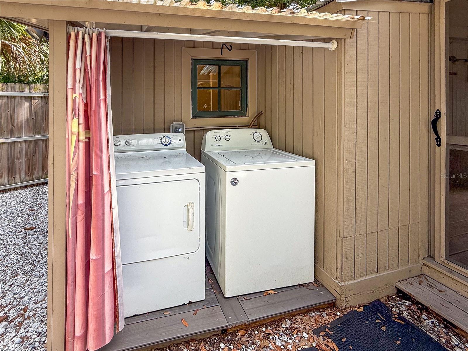 Image 33 of 60 For 1108 Colleton Drive
