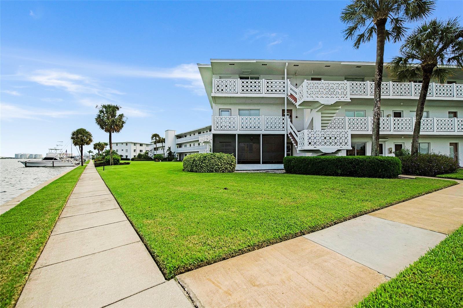 Image 52 of 55 For 761 John Ringling Boulevard 31