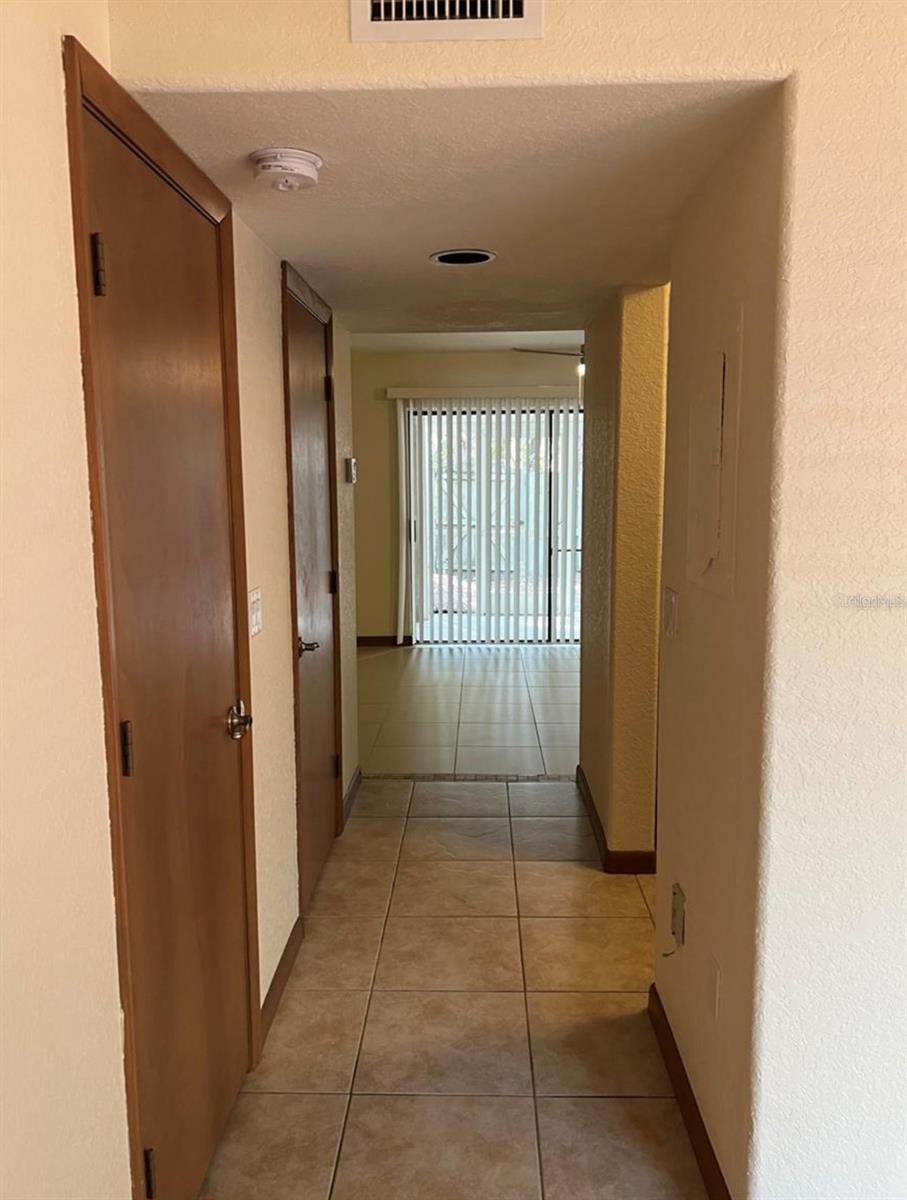 Image 4 of 15 For 4952 25th Street W 101