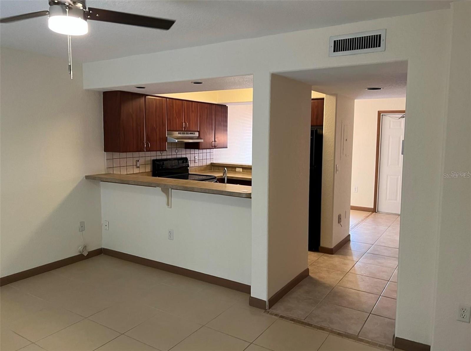 Image 7 of 15 For 4952 25th Street W 101
