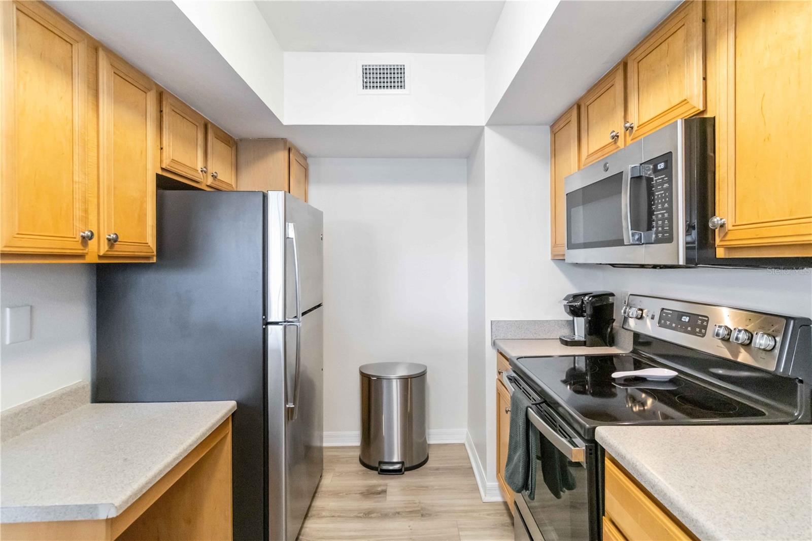 Image 20 of 57 For 1050 Villagio Circle 206