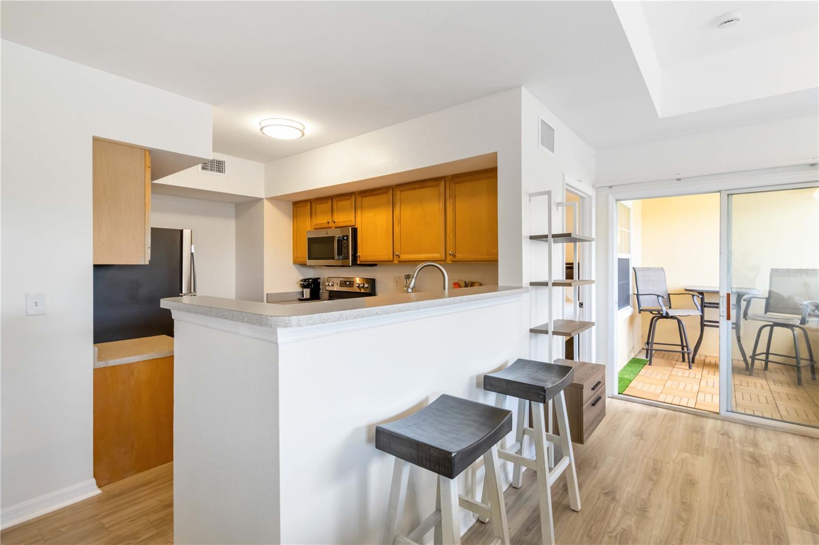 Image 21 of 57 For 1050 Villagio Circle 206