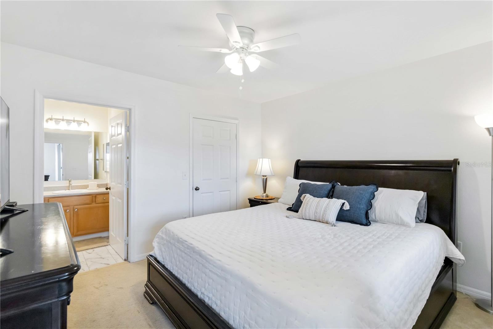 Image 23 of 57 For 1050 Villagio Circle 206