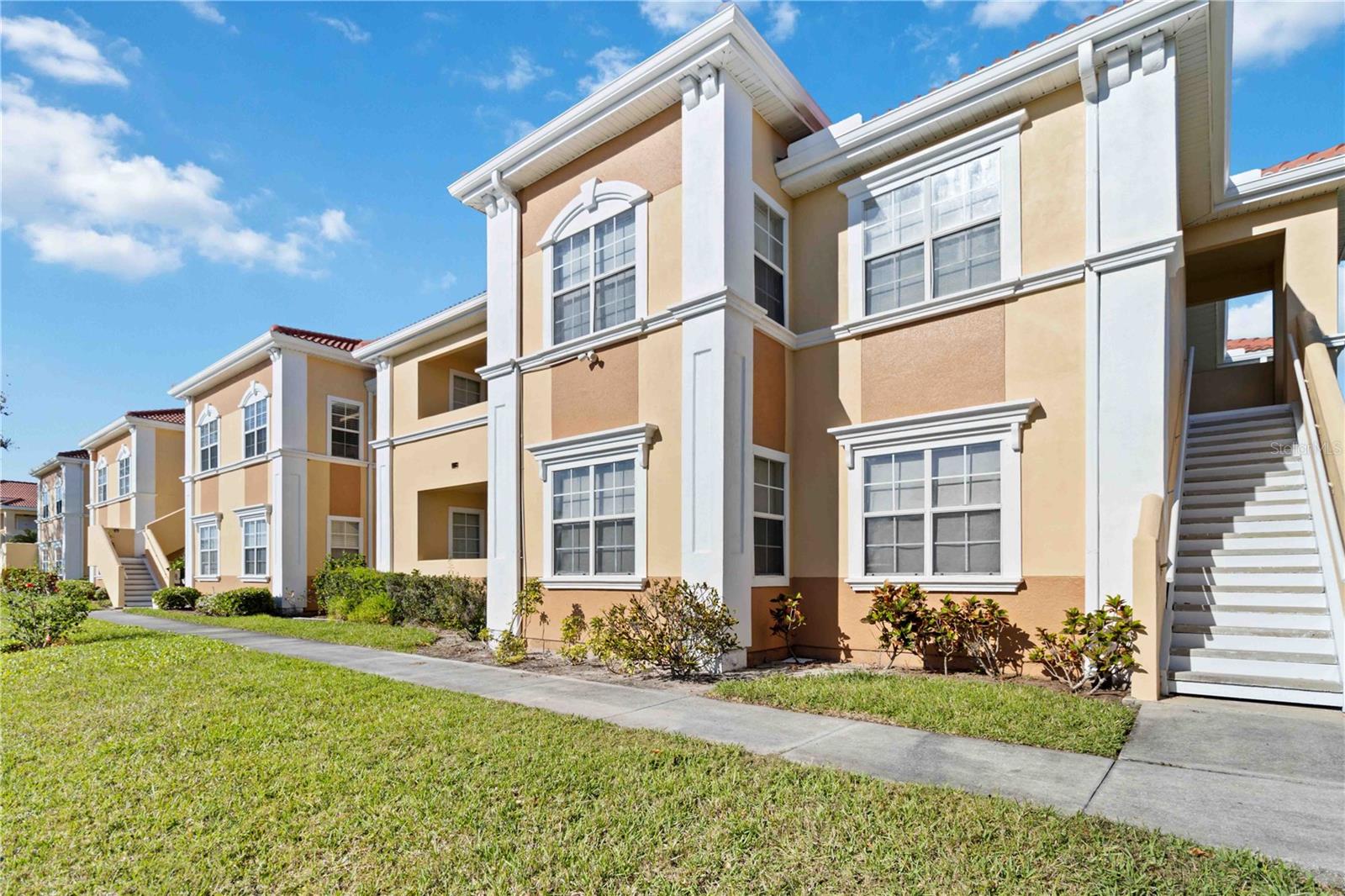 Image 3 of 57 For 1050 Villagio Circle 206