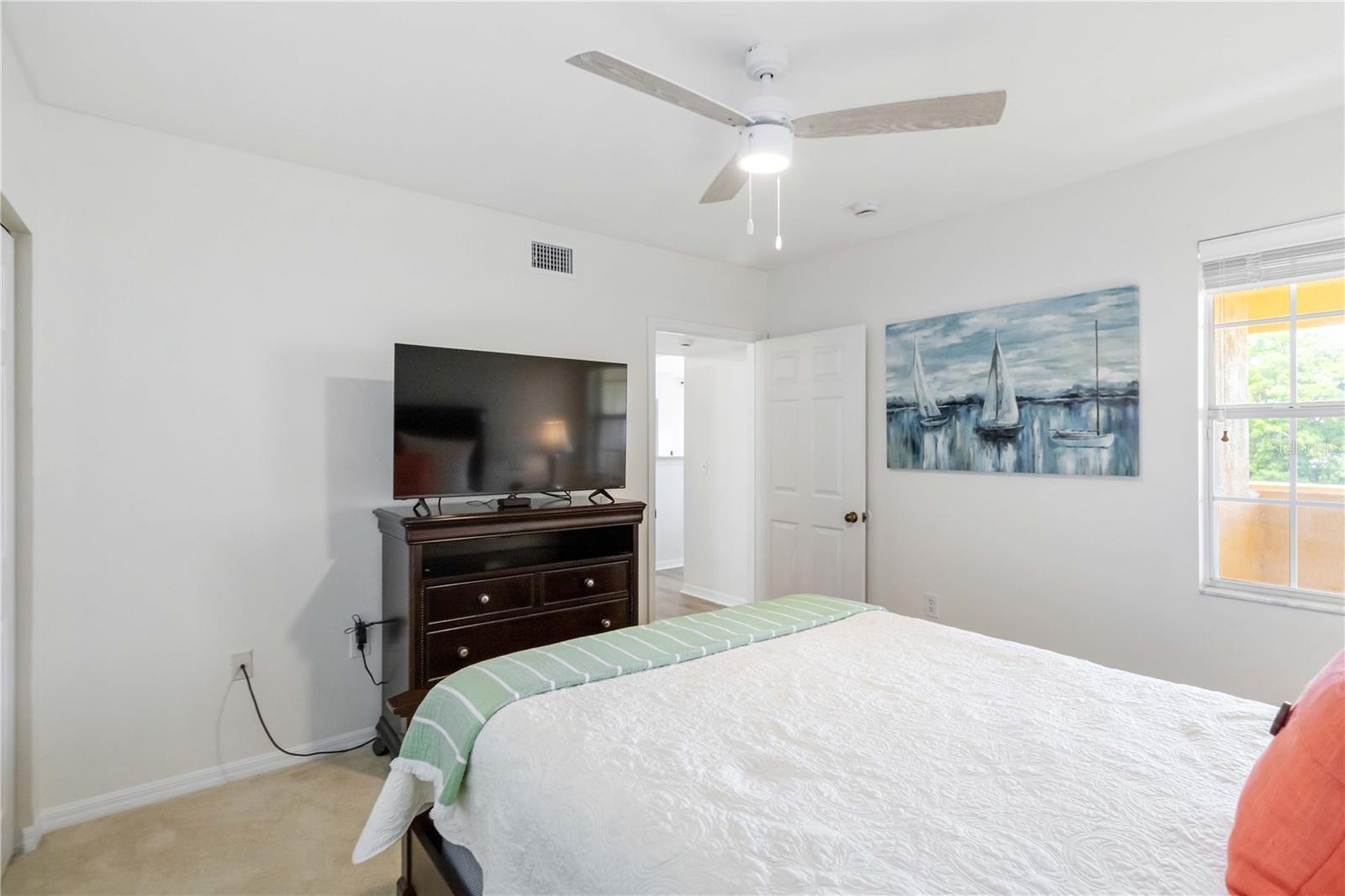 Image 31 of 57 For 1050 Villagio Circle 206