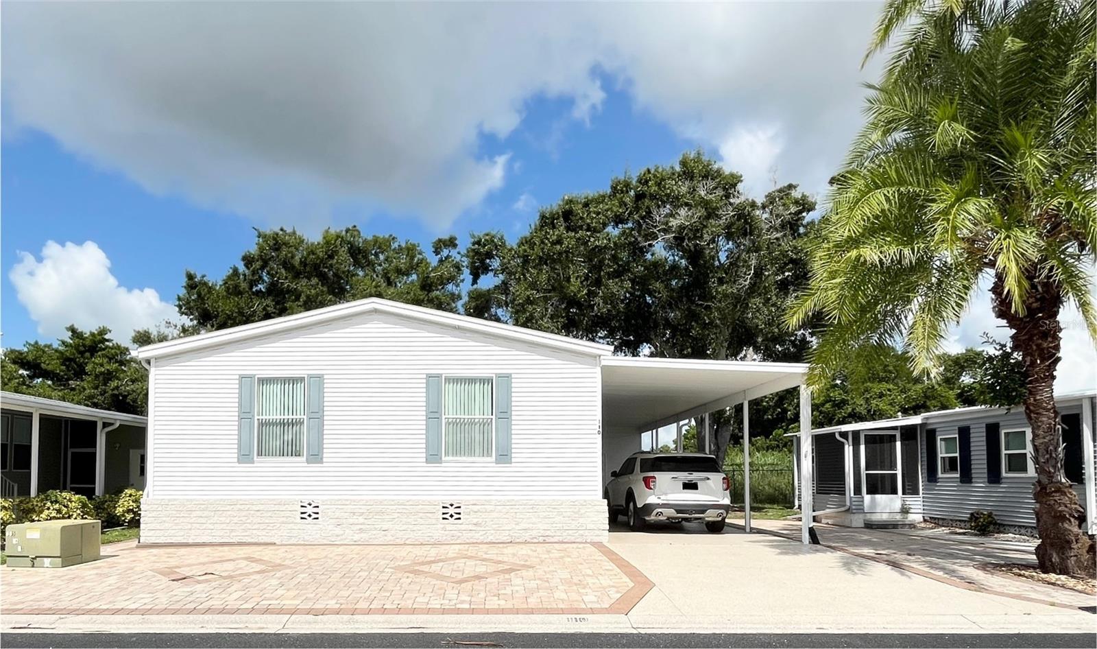 Details for 110 Oakwood Boulevard W, SARASOTA, FL 34237