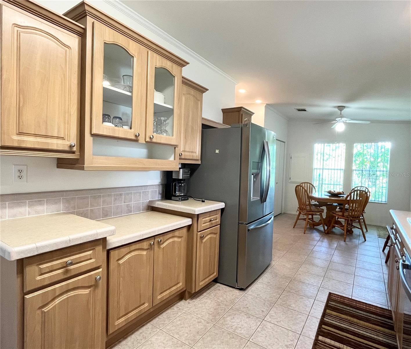 Image 14 of 68 For 110 Oakwood Boulevard W