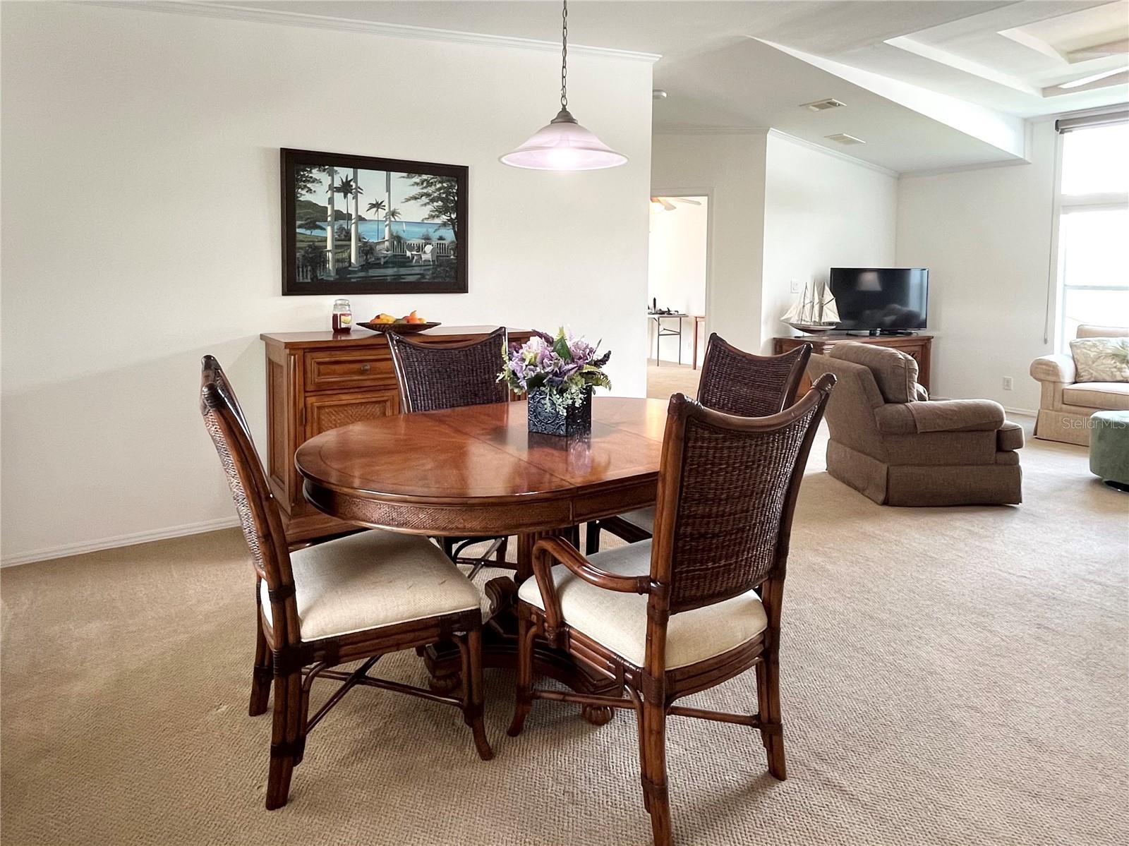 Image 20 of 68 For 110 Oakwood Boulevard W