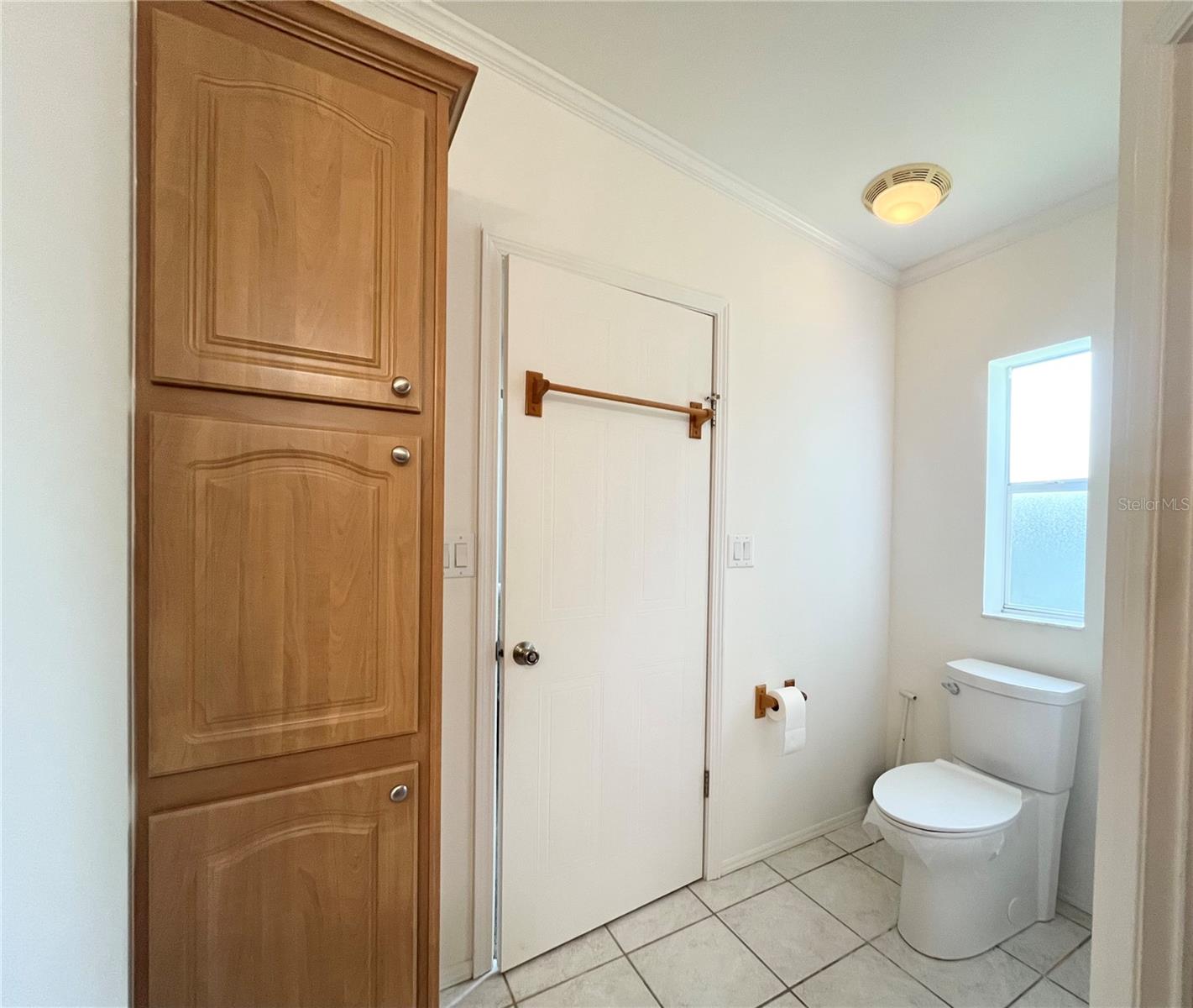 Image 28 of 68 For 110 Oakwood Boulevard W