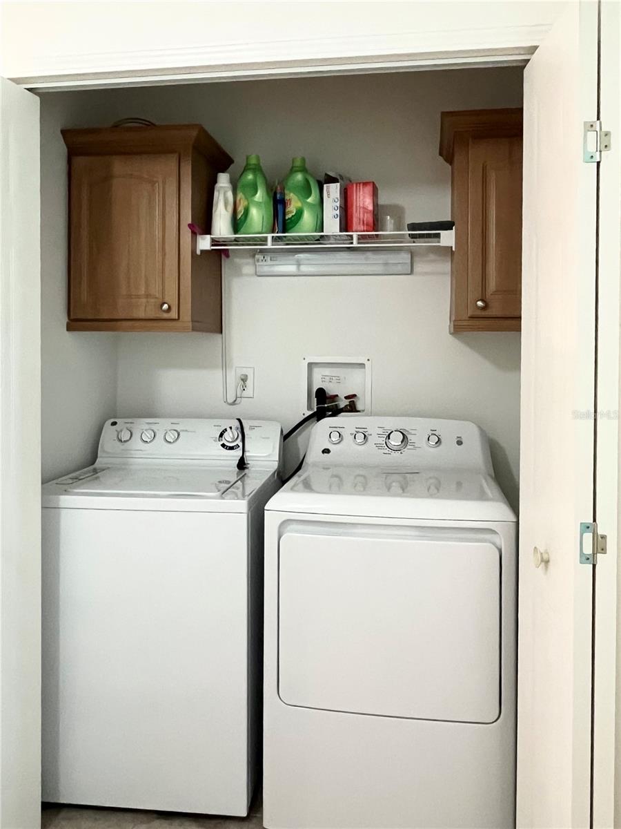 Image 36 of 68 For 110 Oakwood Boulevard W
