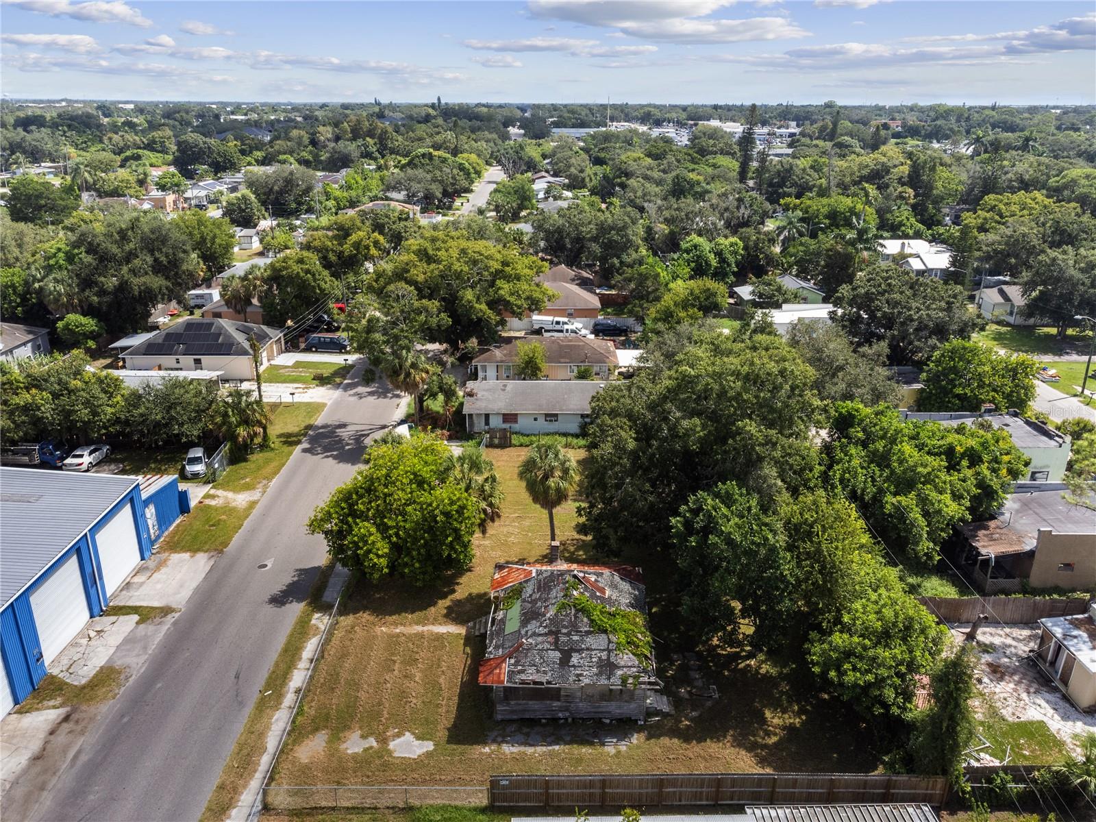 Image 5 of 7 For 809 26th Avenue W