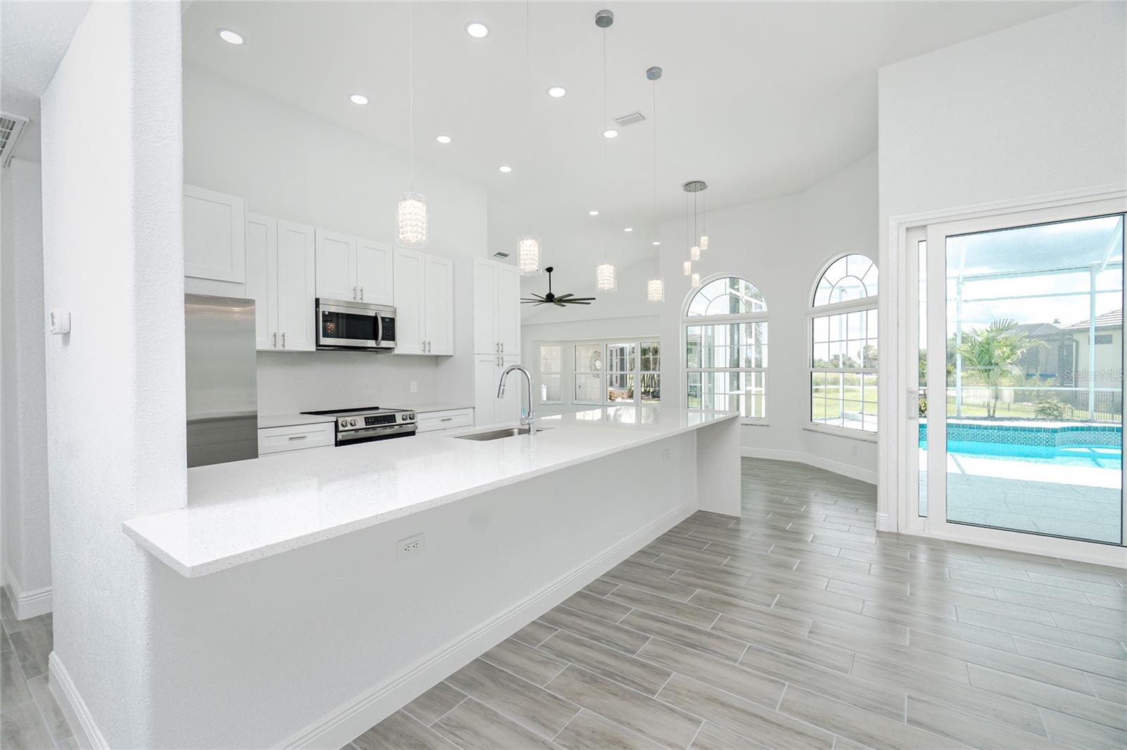 Image 17 of 74 For 443 Madrid Boulevard