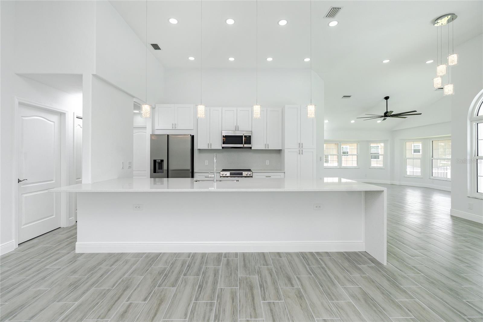 Image 18 of 74 For 443 Madrid Boulevard