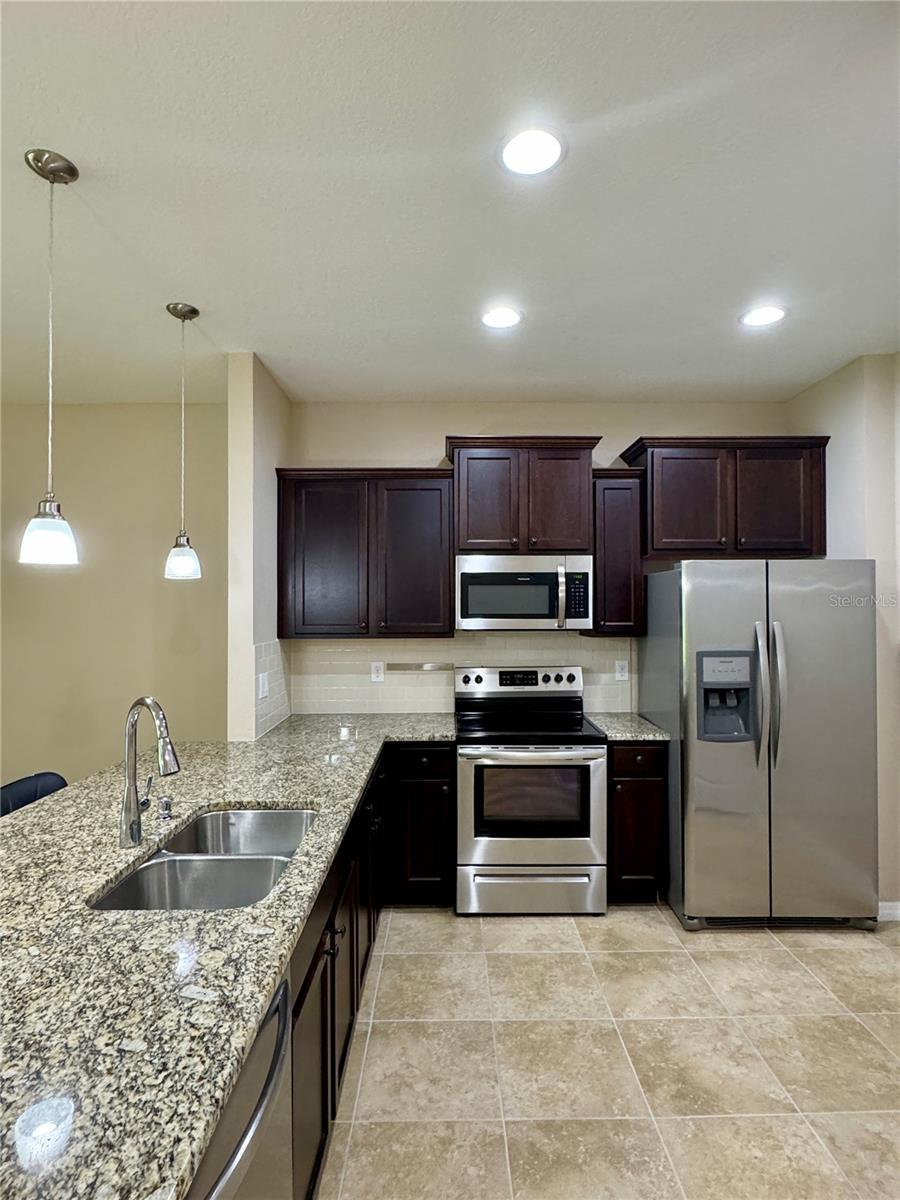 Image 4 of 37 For 6464 Boxgrove Drive