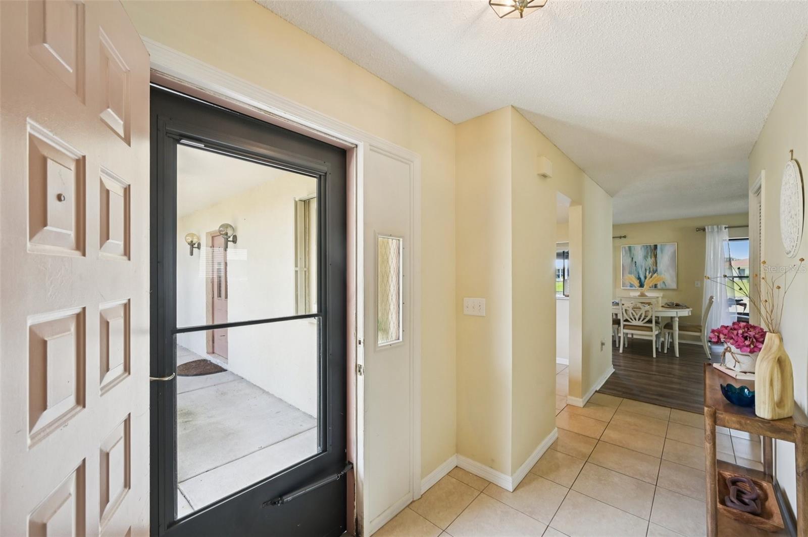 Image 3 of 35 For 1743 Lake Place 1743-b