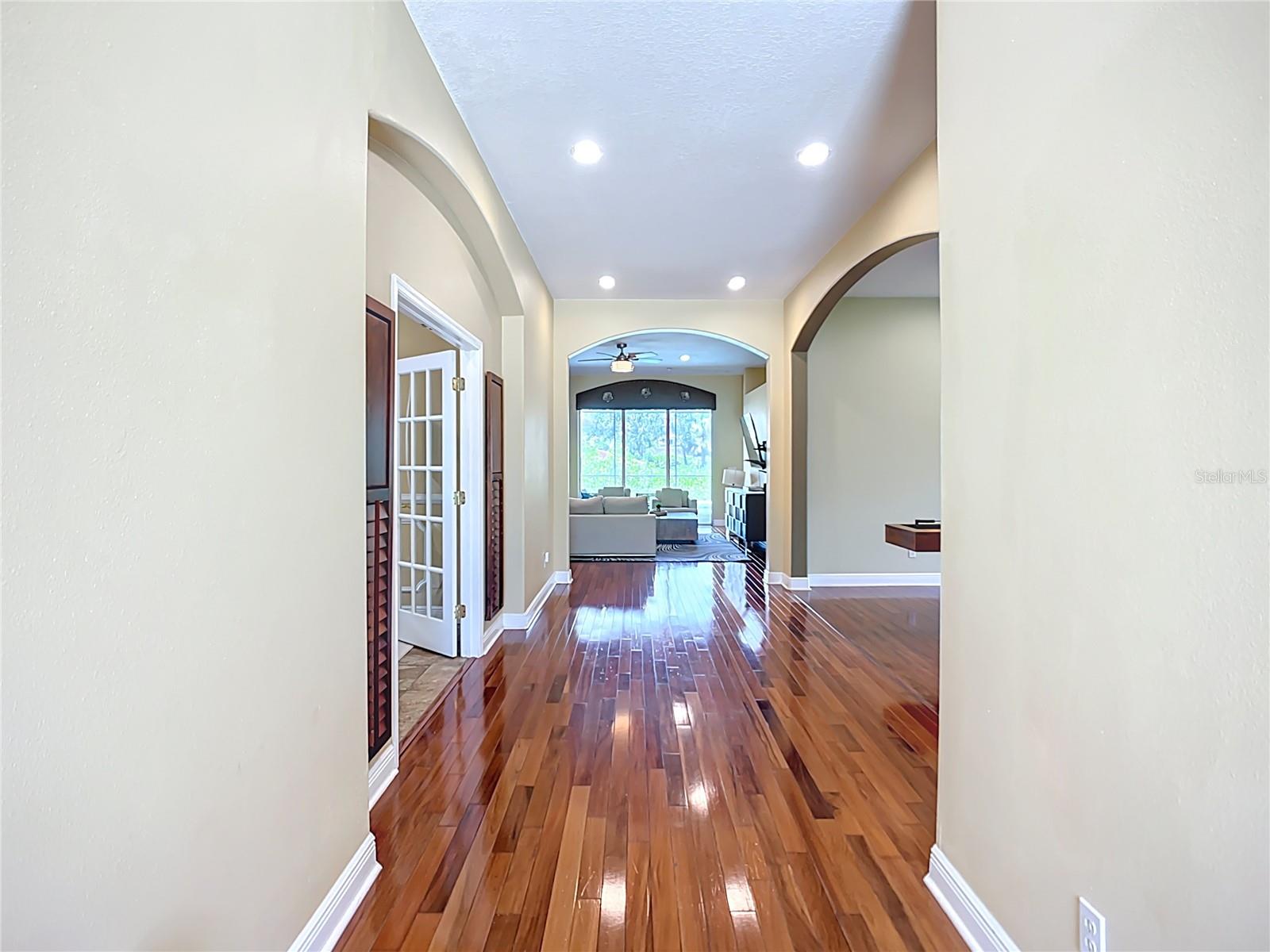 Image 21 of 85 For 4007 4th Avenue Ne