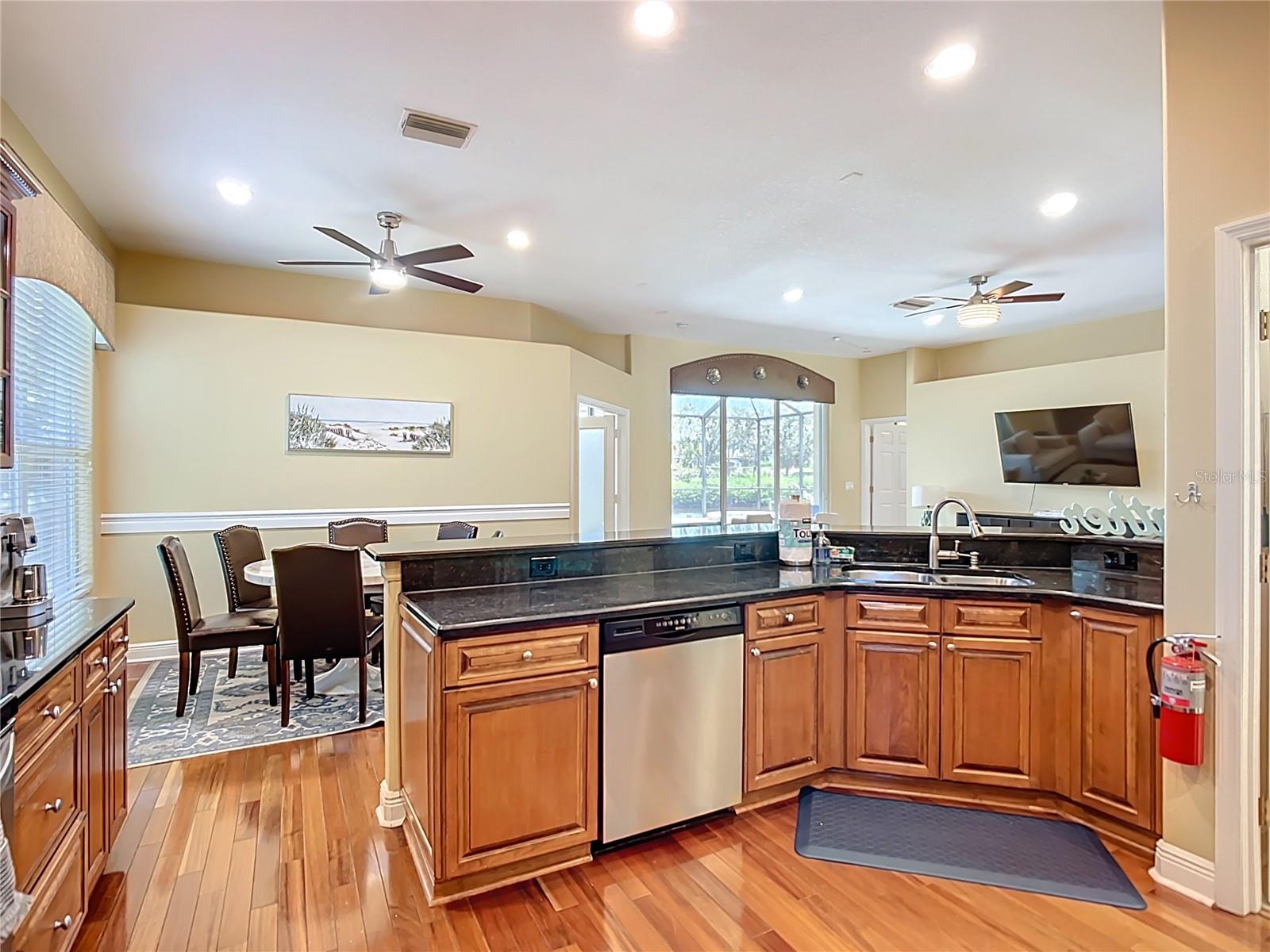 Image 30 of 85 For 4007 4th Avenue Ne